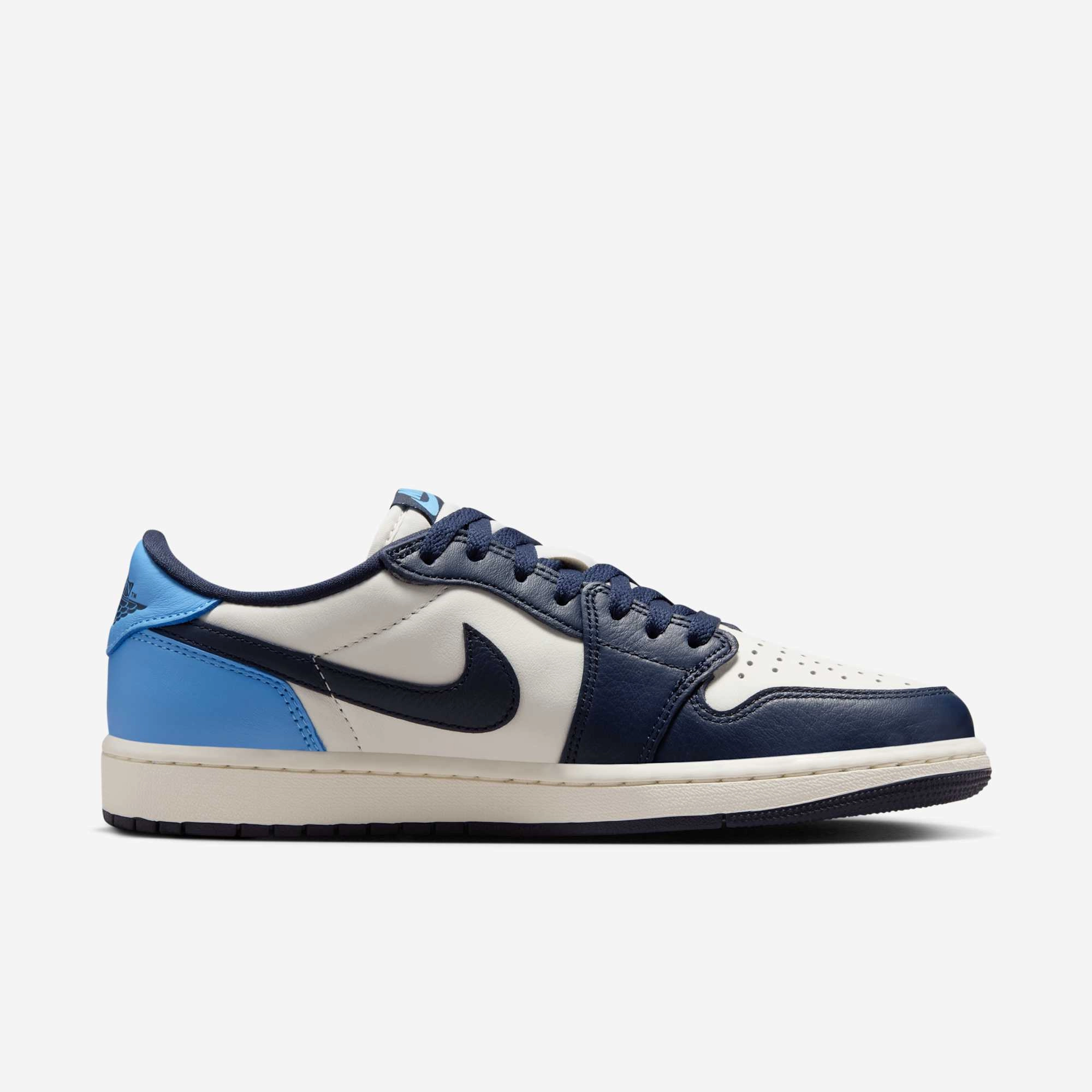 (Men's) Air Jordan 1 Low Retro OG 'UNC / Obsidian' (2025) CZ0790-400 Air Jordan 1 Original Colorway Shoes