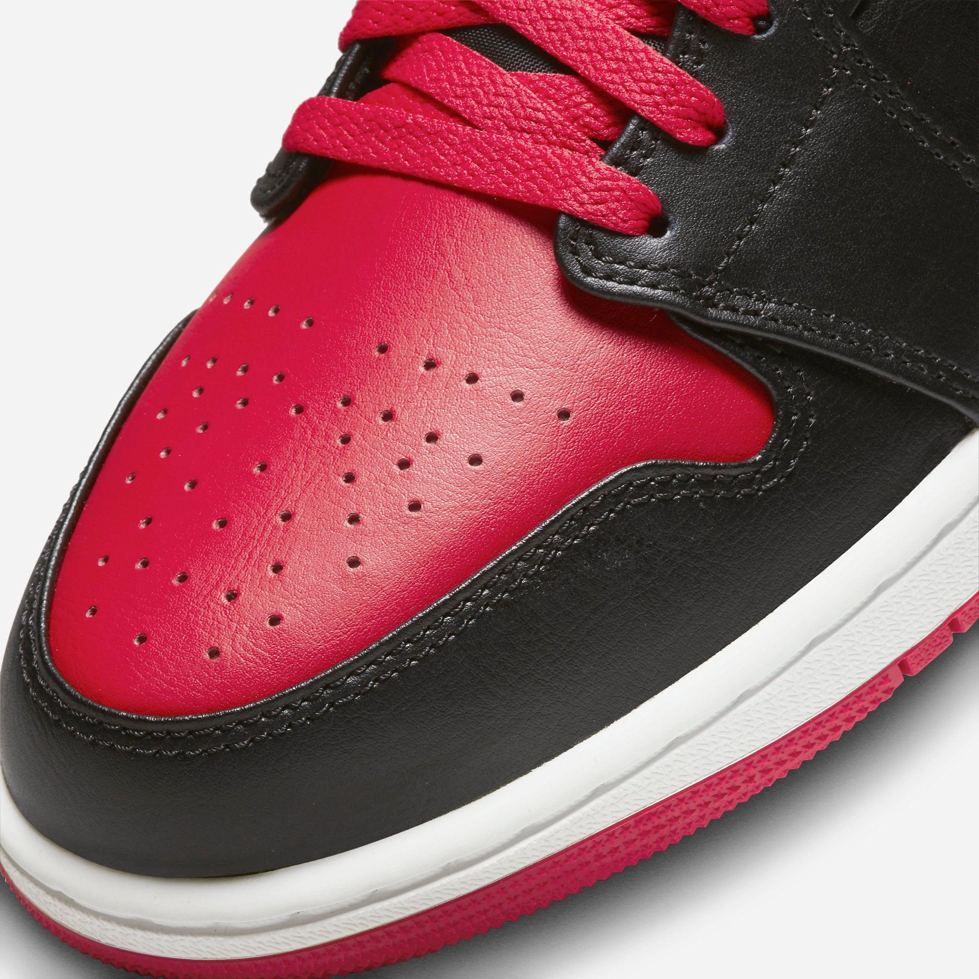 (Men's) Air Jordan 1 Mid 'Alternate Bred' (2022) DQ8426-060 Air Jordan 1 Timeless Heritage Shoes