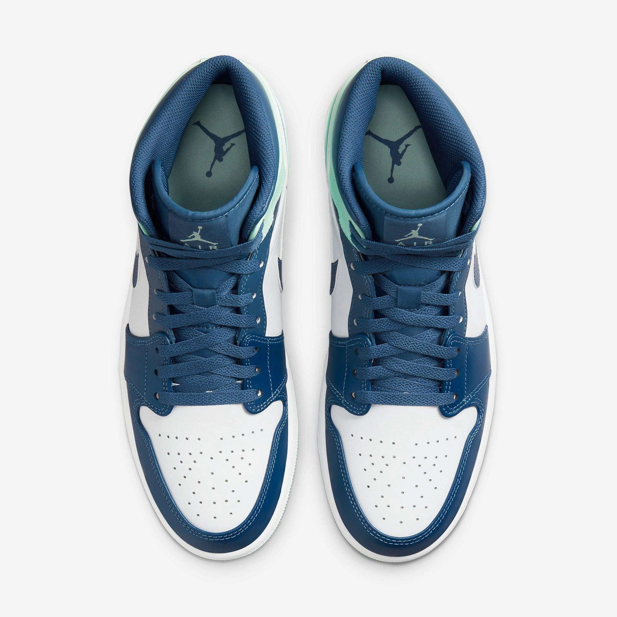 (Men's) Air Jordan 1 Mid 'Mystic Navy' (2022) 554724-413 Air Jordan 1 Timeless Heritage Shoes