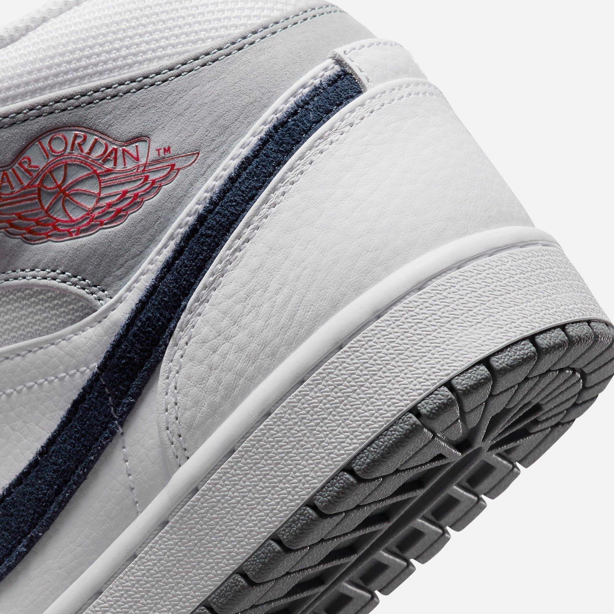 (Men's) Air Jordan 1 Mid 'Paris' (2022) DR8038-100 Air Jordan 1 Timeless Heritage Shoes