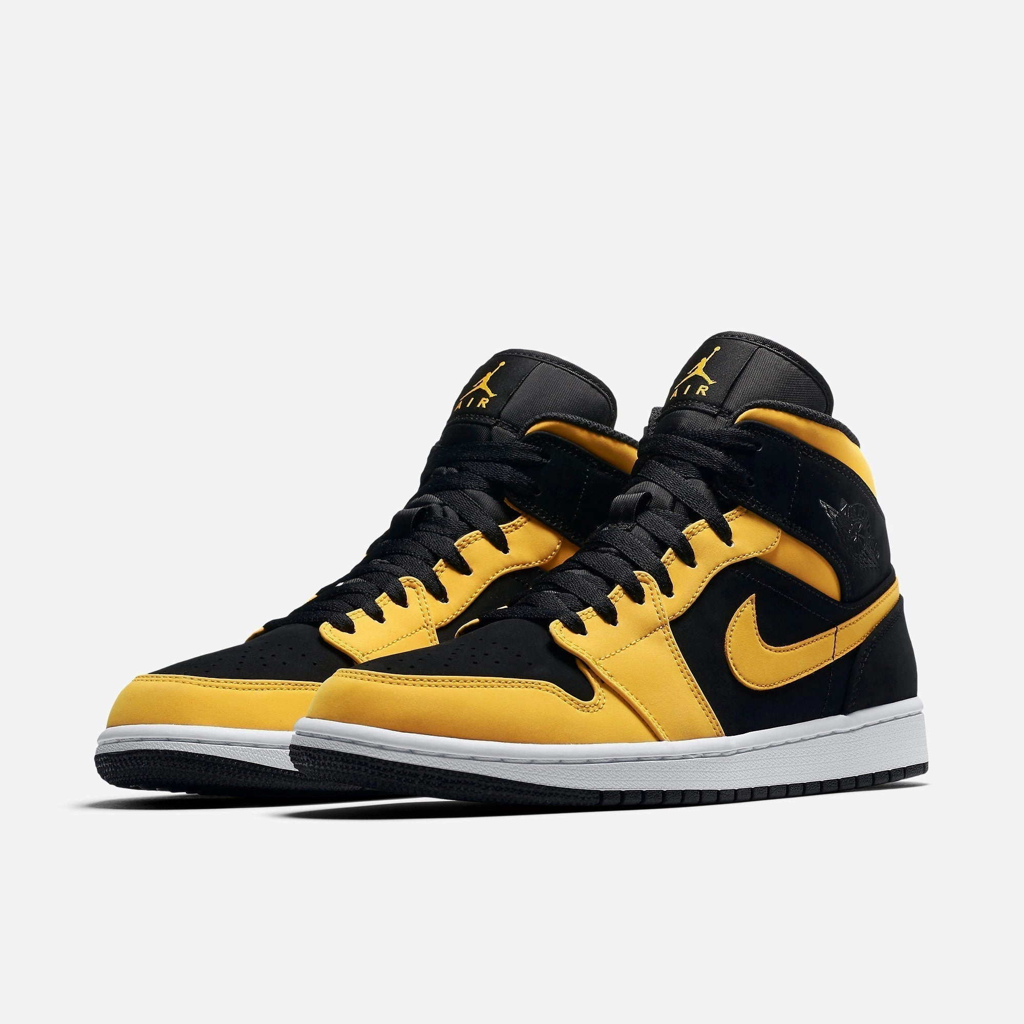 (Men's) Air Jordan 1 Mid 'Reverse New Love' (2018) 554724-071 Air Jordan 1 Timeless Heritage Shoes