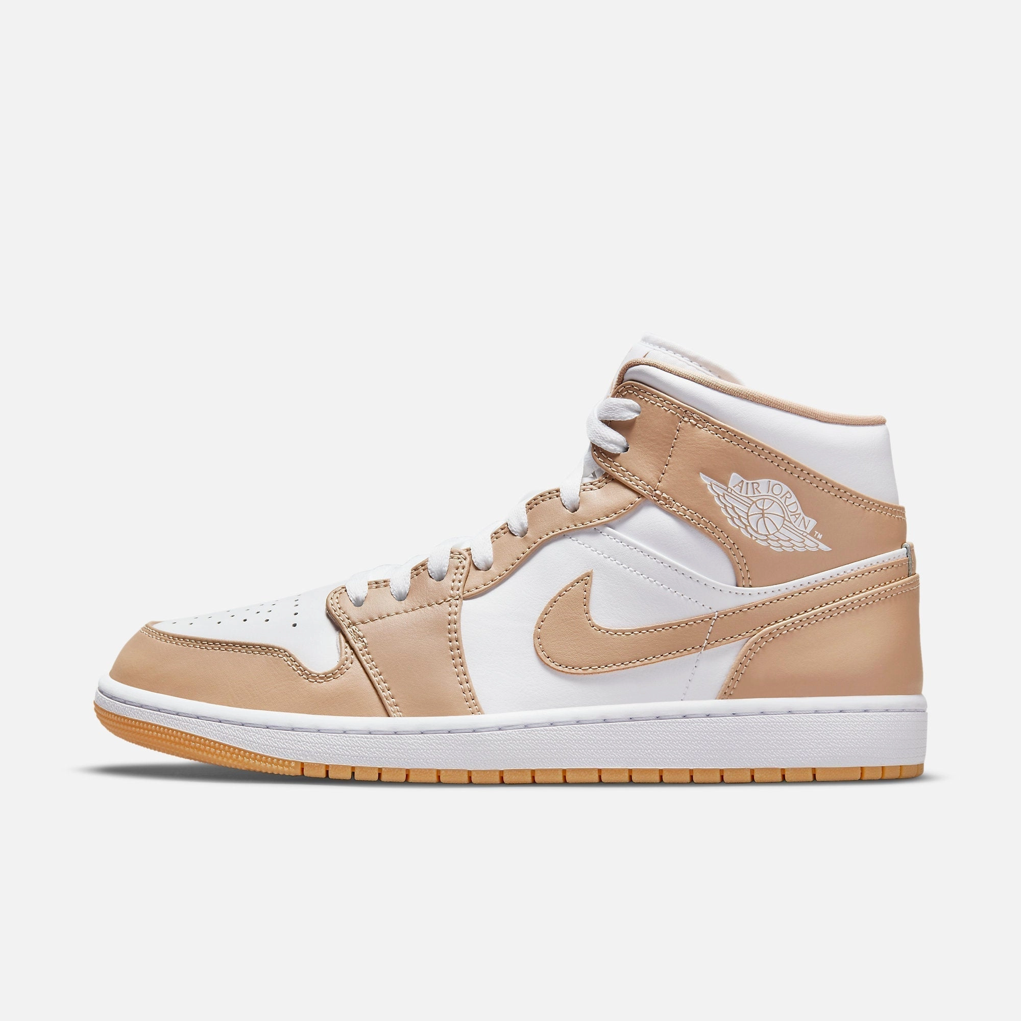 (Men's) Air Jordan 1 Mid 'Tan Gum' (2021) 554724-271 Stylish Air Jordan 1 in classic design