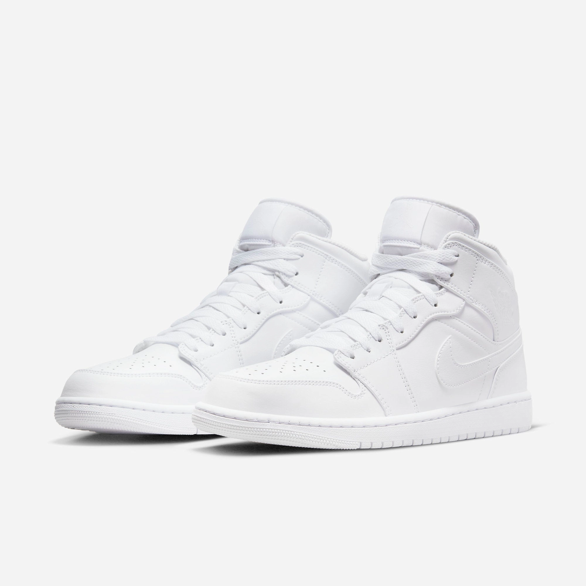 (Men's) Air Jordan 1 Mid 'Triple White' (2022) 554724-136 Air Jordan 1 Original Colorway Shoes