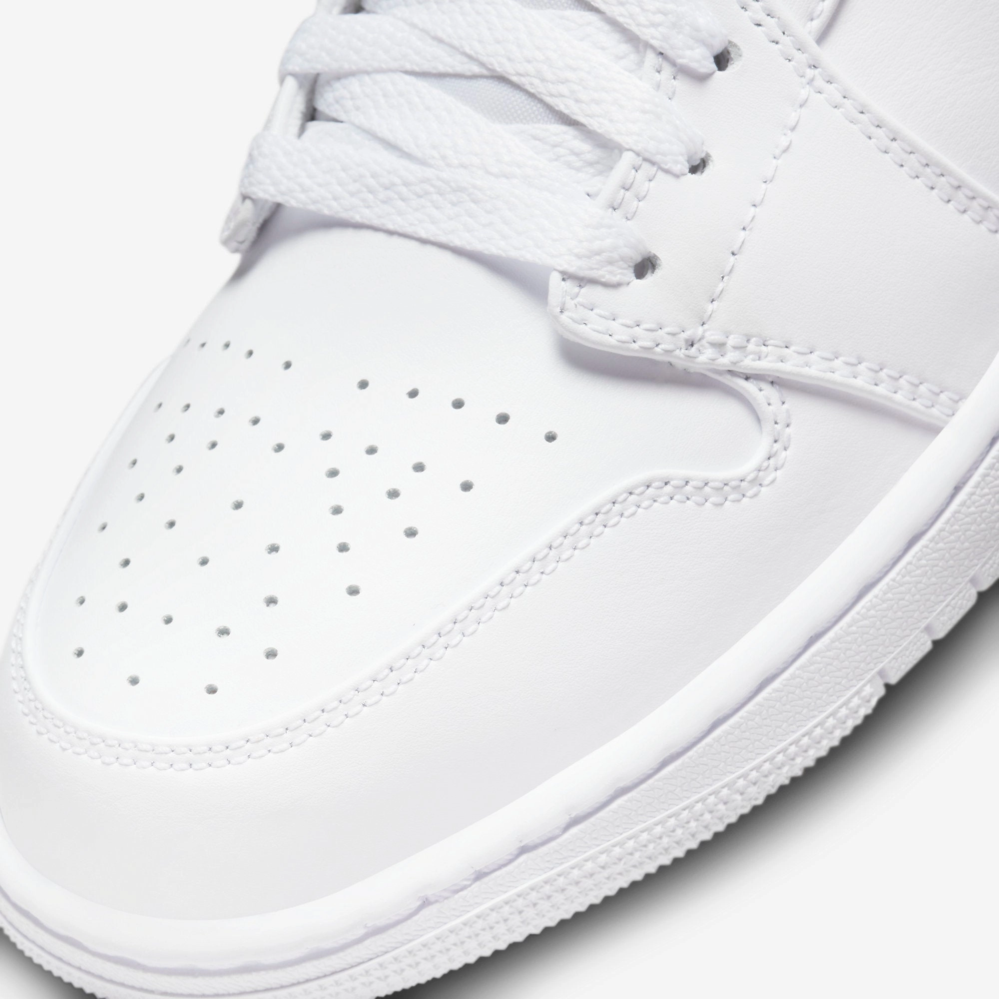 (Men's) Air Jordan 1 Mid 'Triple White' (2022) 554724-136 Air Jordan 1 Original Colorway Shoes