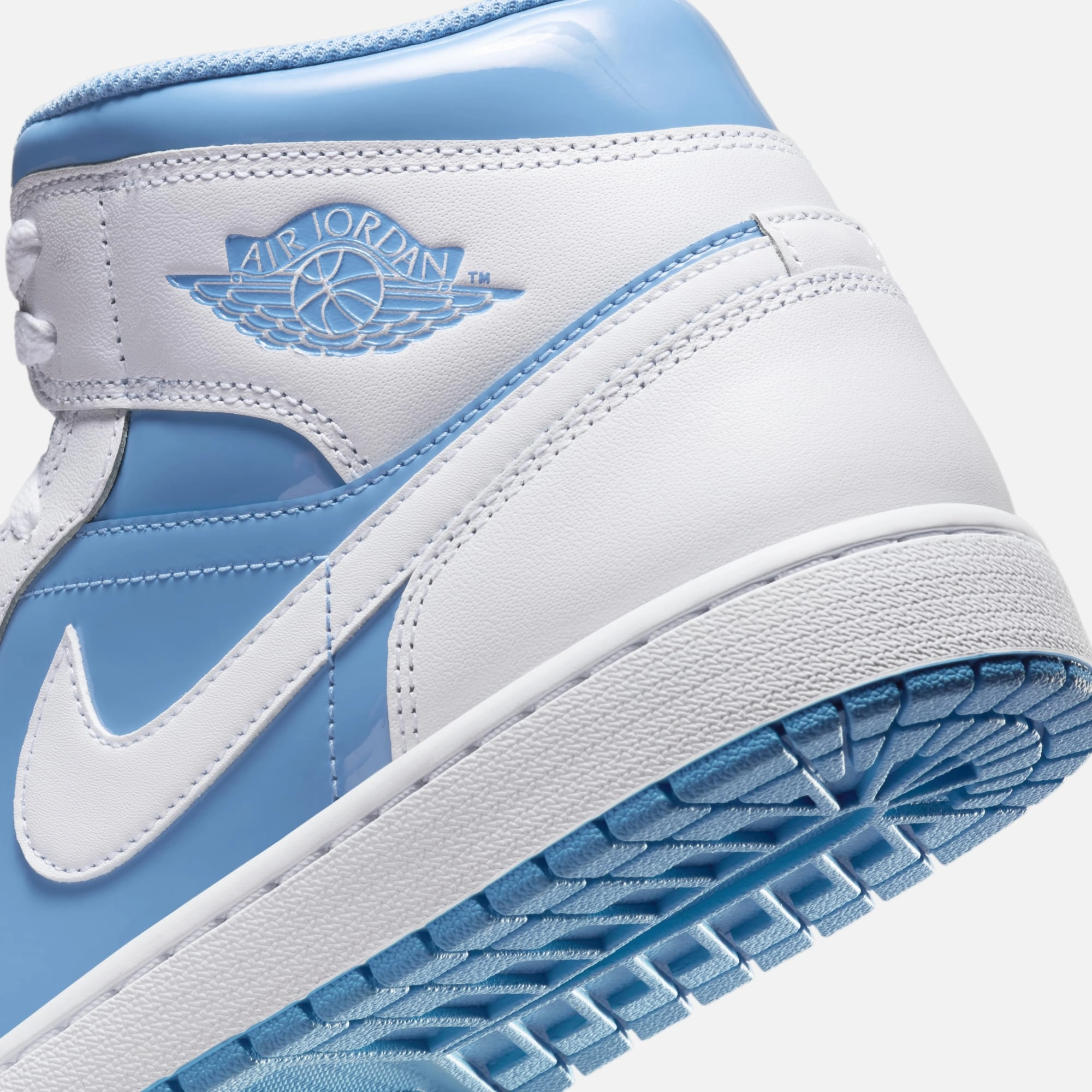 (Men's) Air Jordan 1 Mid SE 'Legend Blue' (2024) FZ2142-114 Air Jordan 1 Original Colorway Shoes