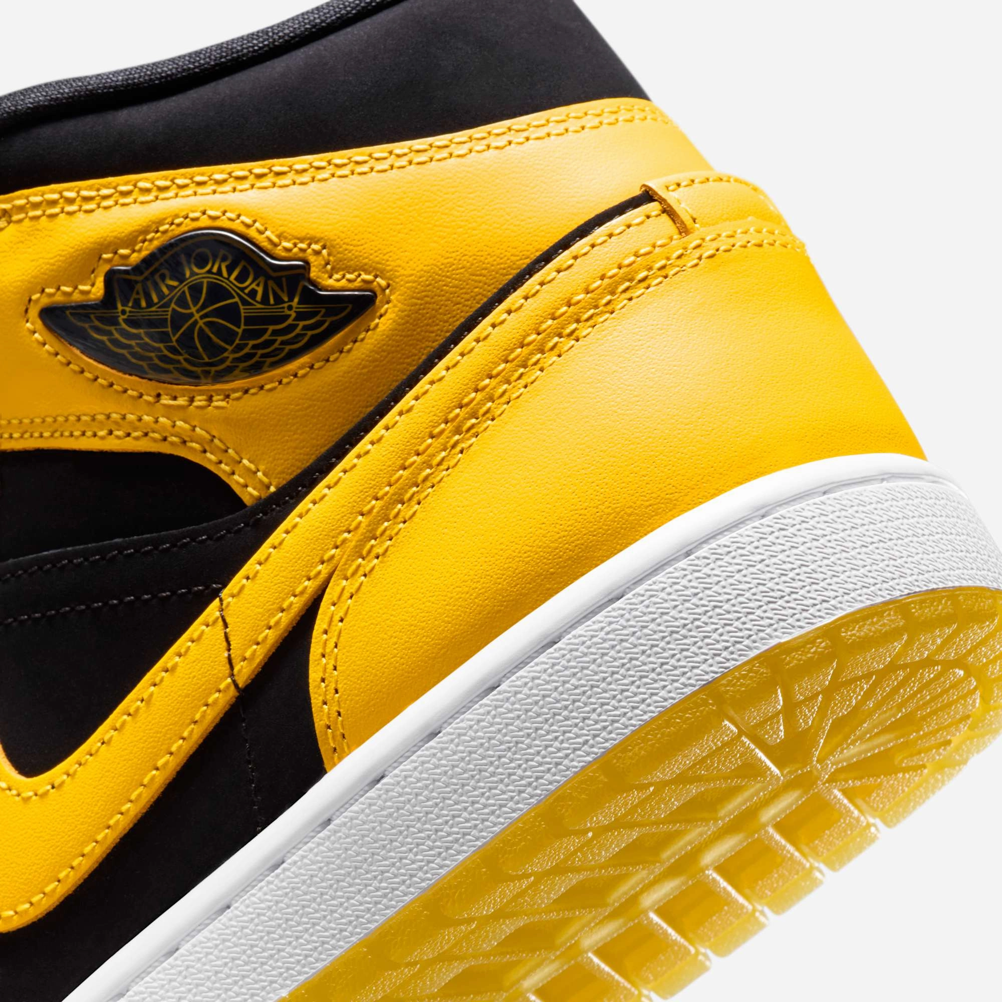 (Men's) Air Jordan 1 Mid SE 'New Love' (2025) HJ6654-071 Air Jordan 1 Original Colorway Shoes