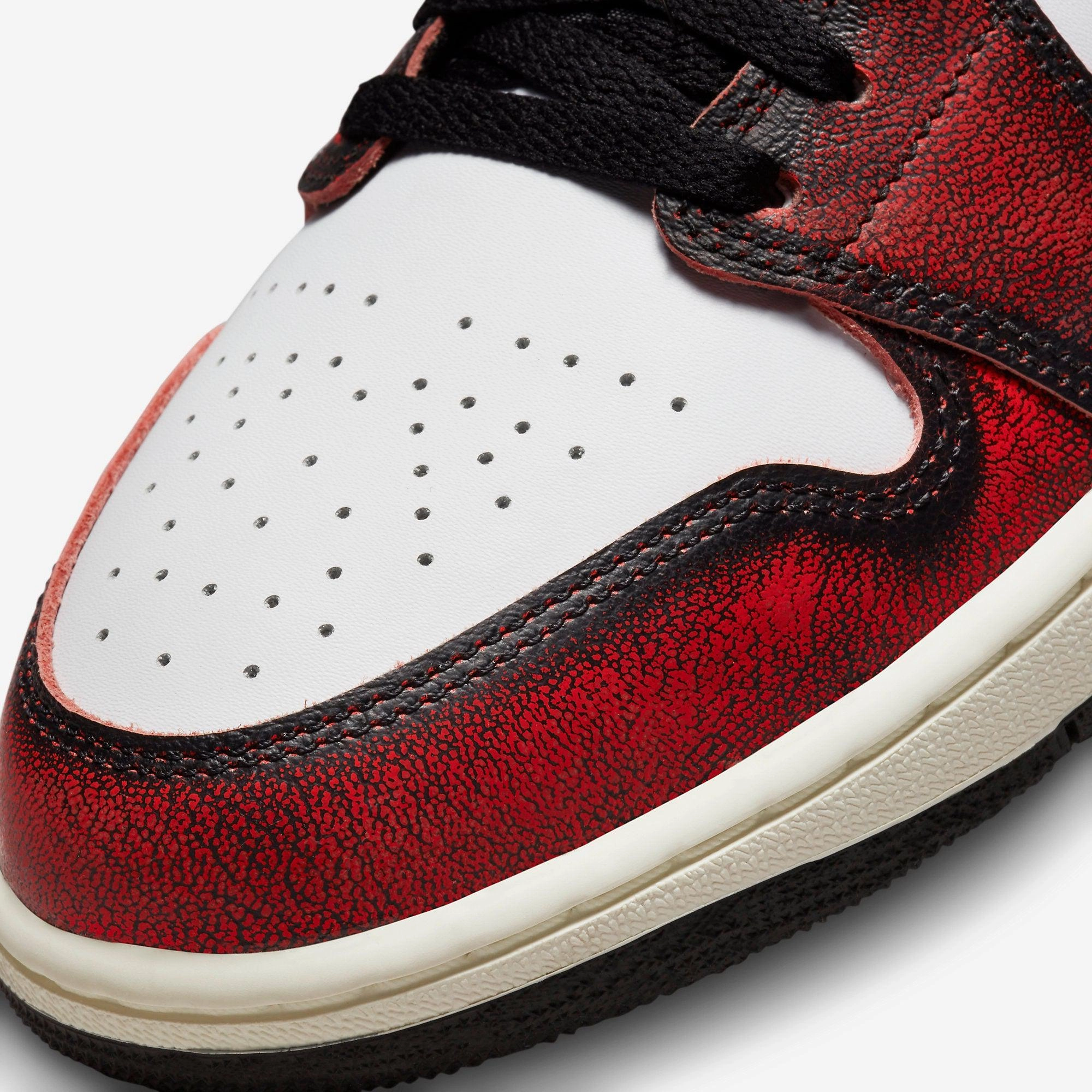 (Men's) Air Jordan 1 Mid SE 'Wear-Away Chicago' (2022) DV9565-006 Air Jordan 1 Original Colorway Shoes