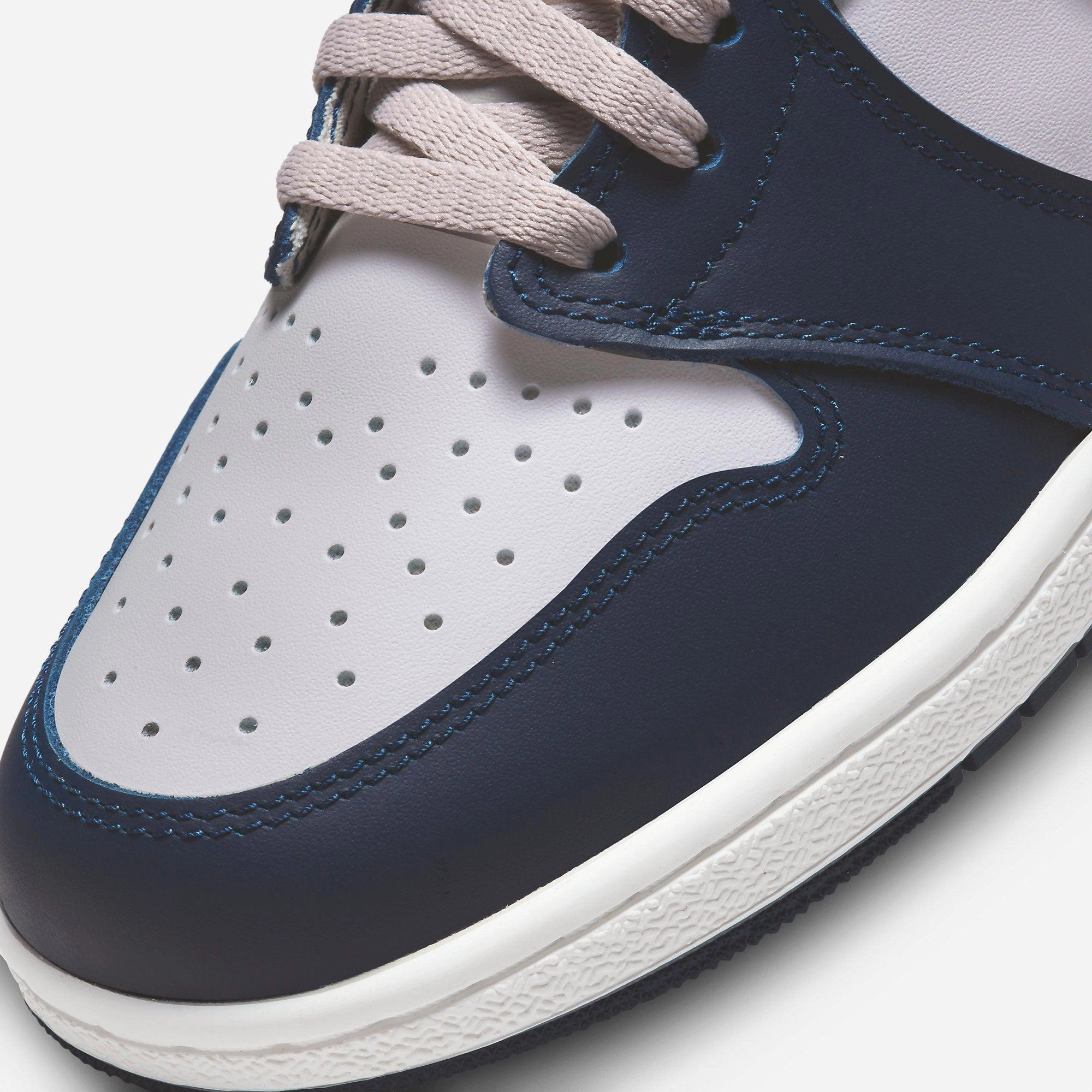 (Men's) Air Jordan 1 Retro High OG '85 'Georgetown Hoyas' (2022) BQ4422-400 Air Jordan 1 Signature Look Sneakers