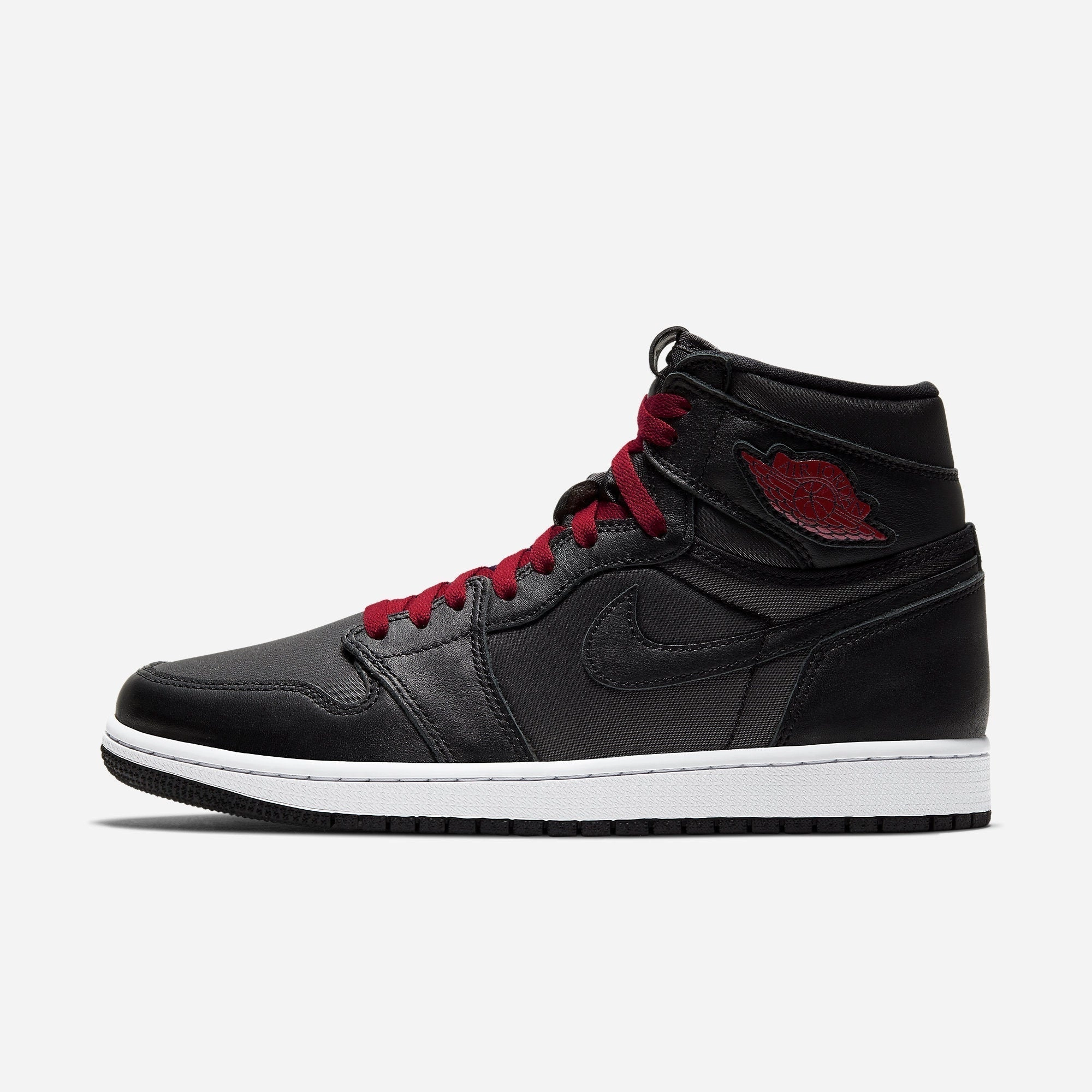 (Men's) Air Jordan 1 Retro High OG 'Black Satin' (2020) 555088-060 Heritage Air Jordan 1 sneakers for men