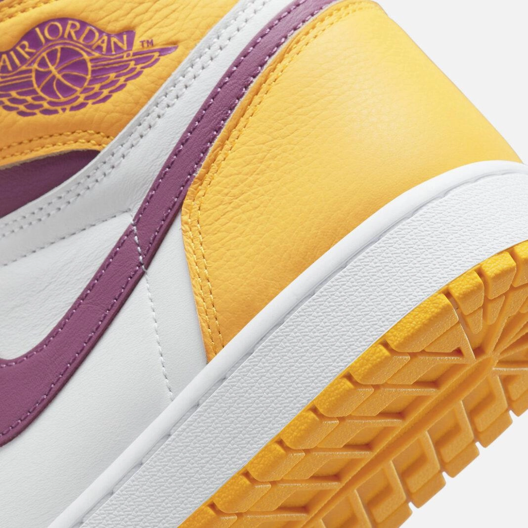 (Men's) Air Jordan 1 Retro High OG 'Brotherhood' (2022) 555088-706 Air Jordan 1 Original Colorway Shoes