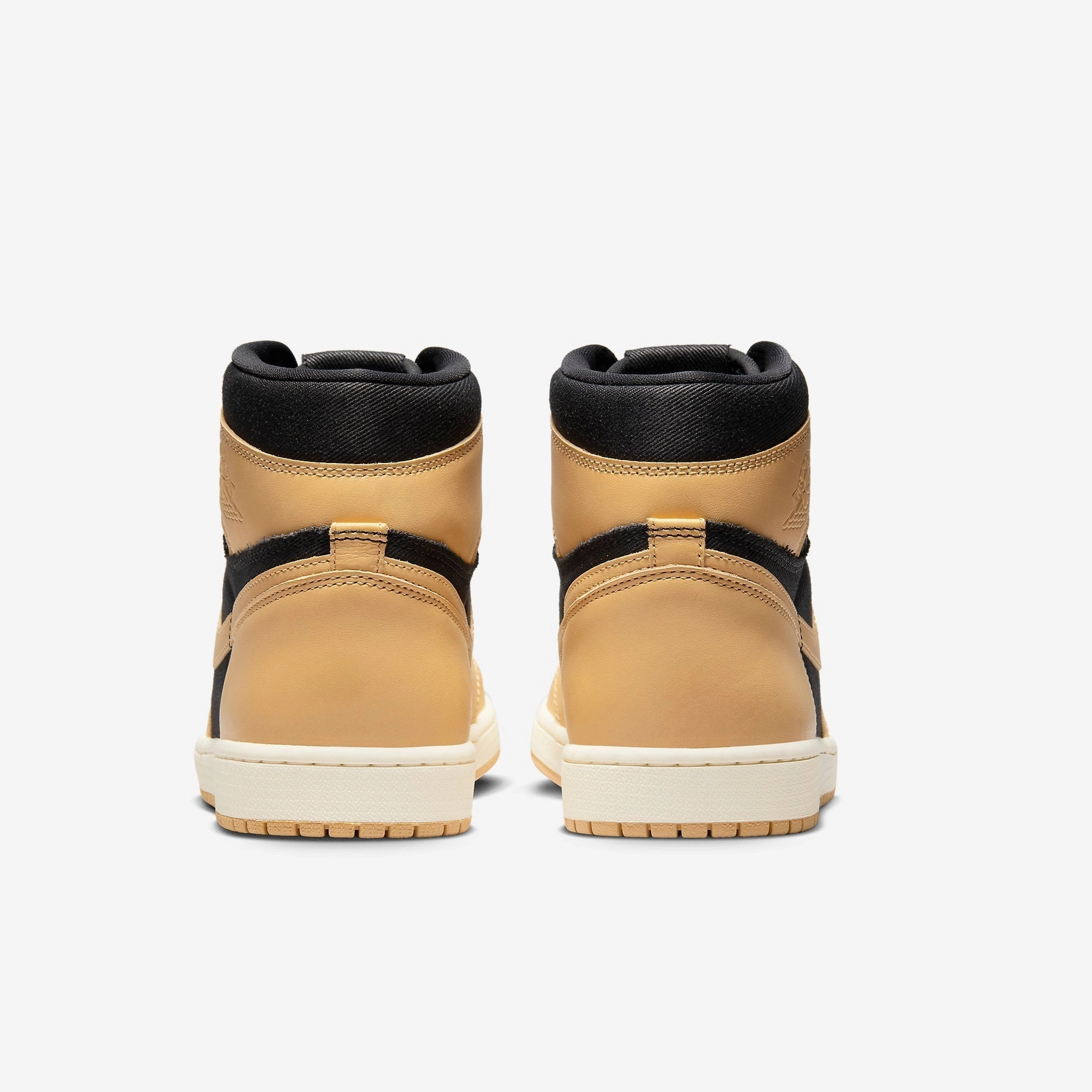 (Men's) Air Jordan 1 Retro High OG 'Heirloom' (2022) 555088-202 Air Jordan 1 Timeless Heritage Shoes