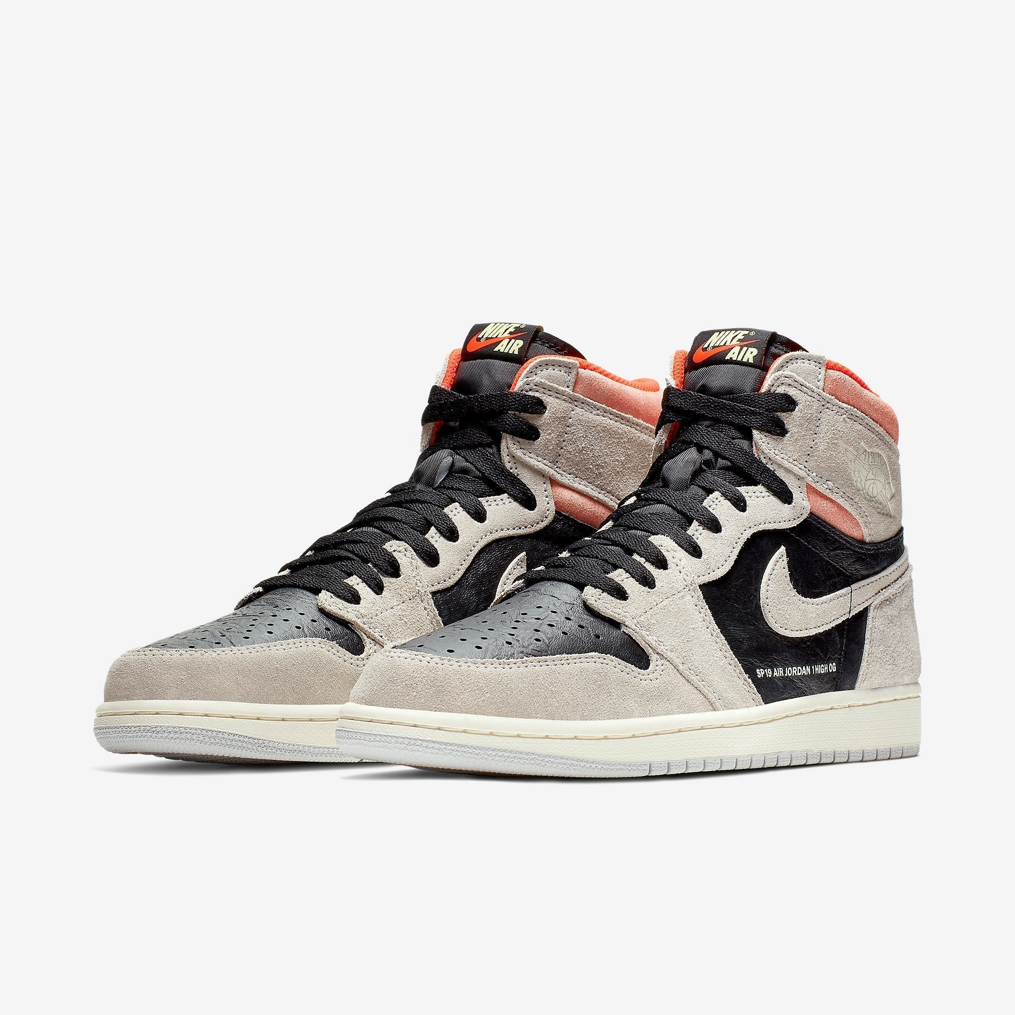 (Men's) Air Jordan 1 Retro High OG 'Hyper Crimson' (2019) 555088-018 Air Jordan 1 Retro Court Sneakers