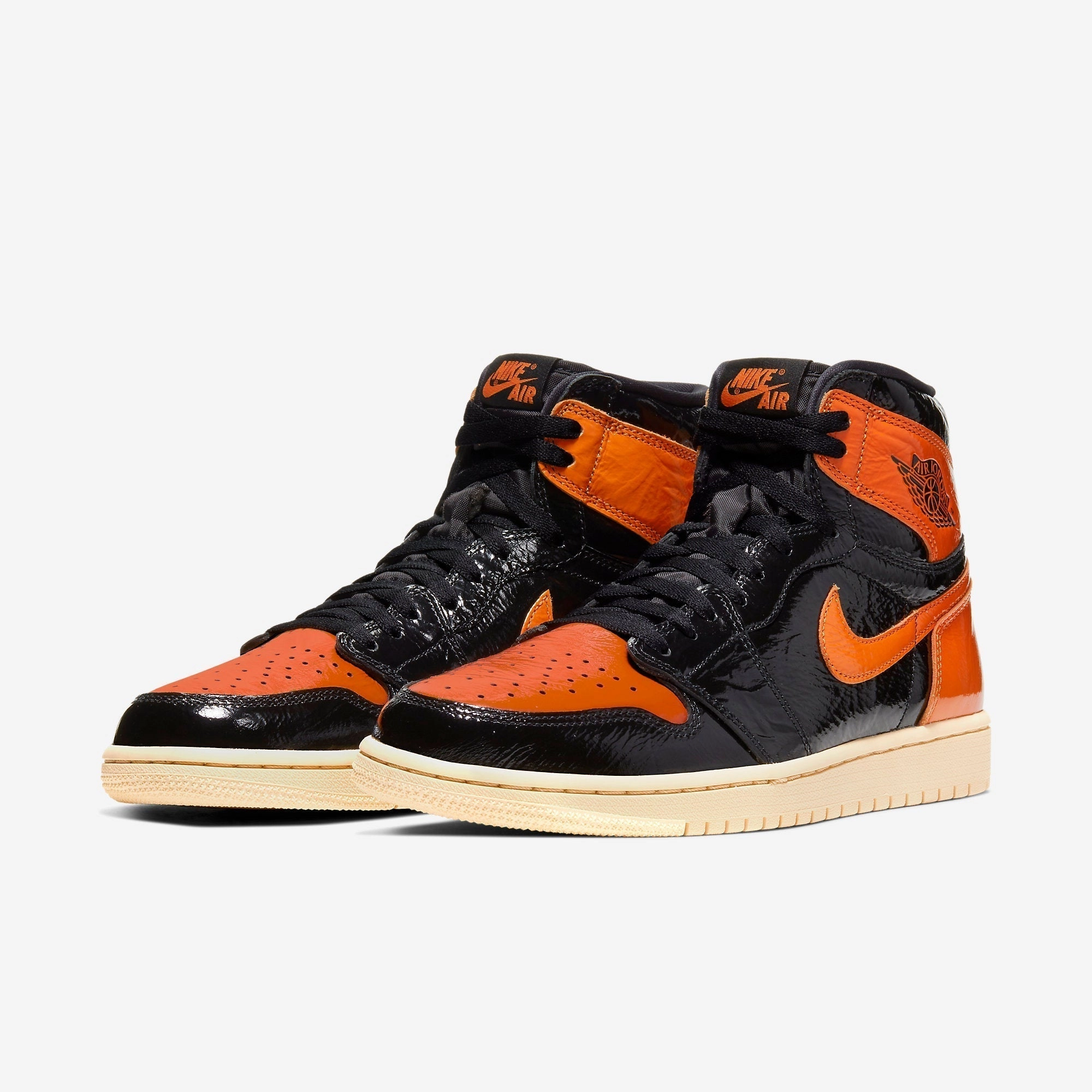 (Men's) Air Jordan 1 Retro High OG 'Shattered Backboard SBB 3.0' (2019) 555088-028 Air Jordan 1 Retro Court Sneakers