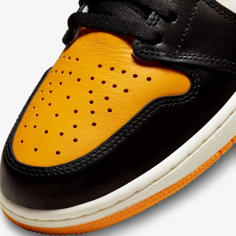 (Men's) Air Jordan 1 Retro High OG 'Yellow Toe' (2022) 555088-711 Air Jordan 1 Original Colorway Shoes