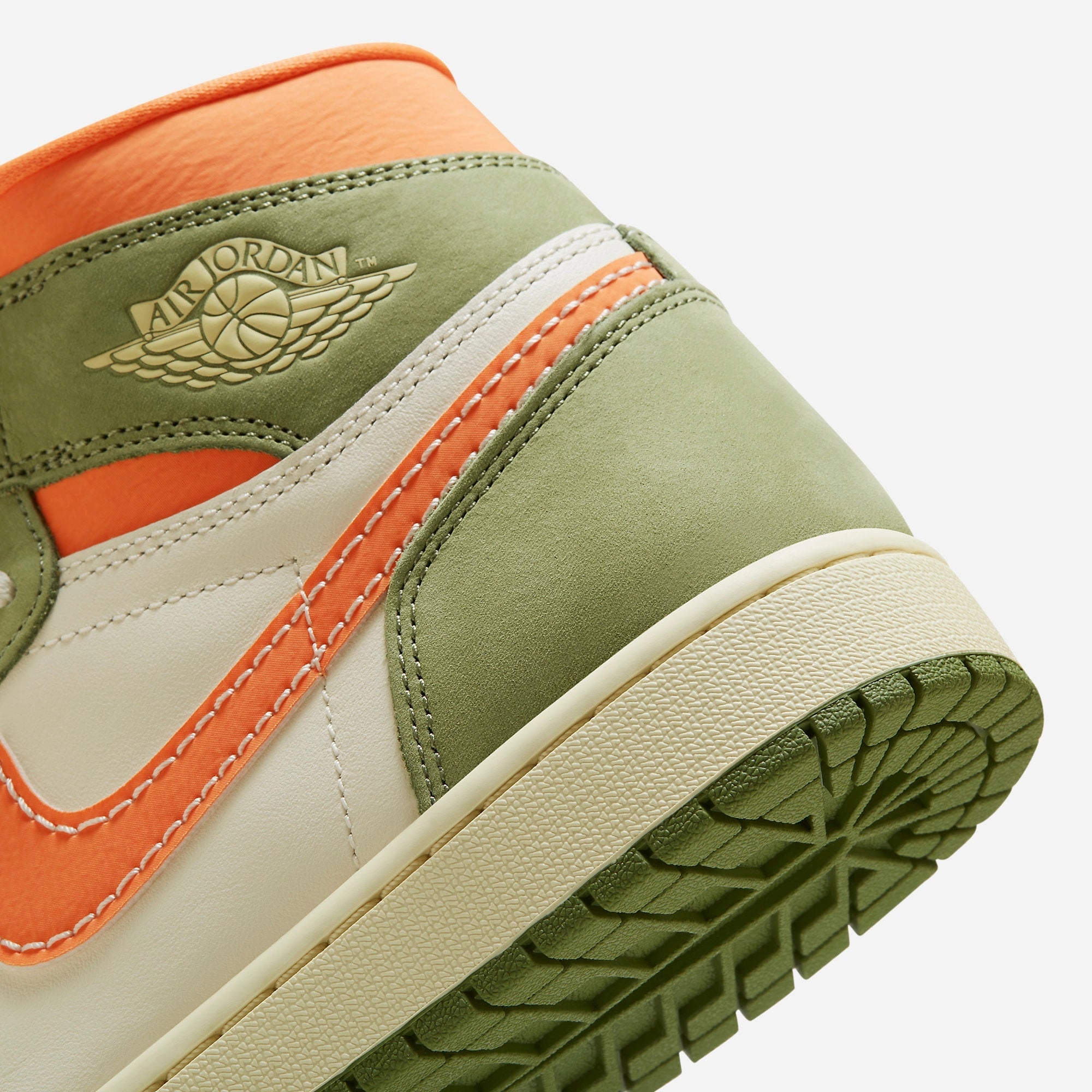 (Men's) Air Jordan 1 Retro High OG Craft 'Celadon' (2023) FB9934-300 Air Jordan 1 Original Colorway Shoes