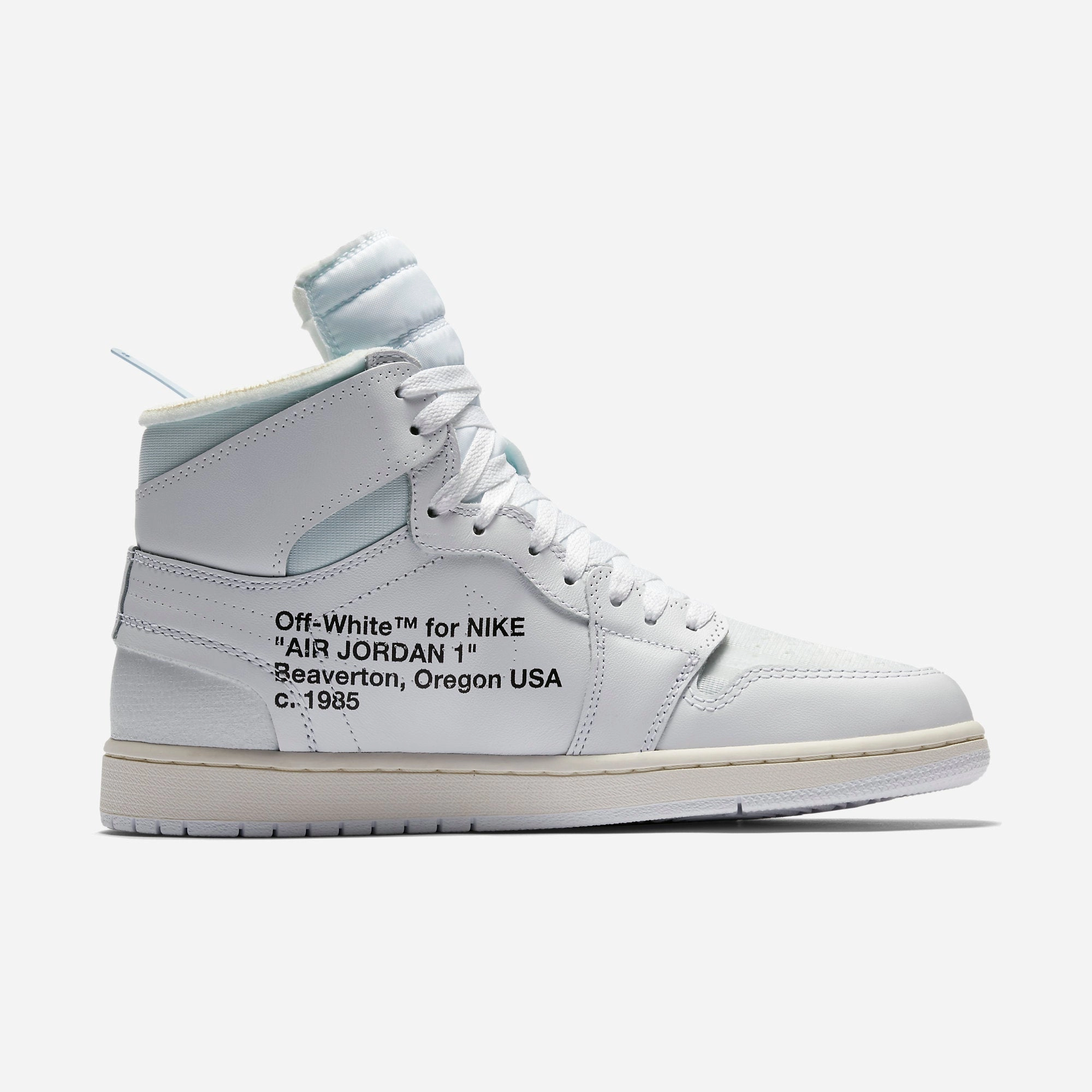 (Men's) Air Jordan 1 Retro High OG NRG x Off-White 'White' (2018) AQ0818-100 Air Jordan 1 Signature Look Sneakers