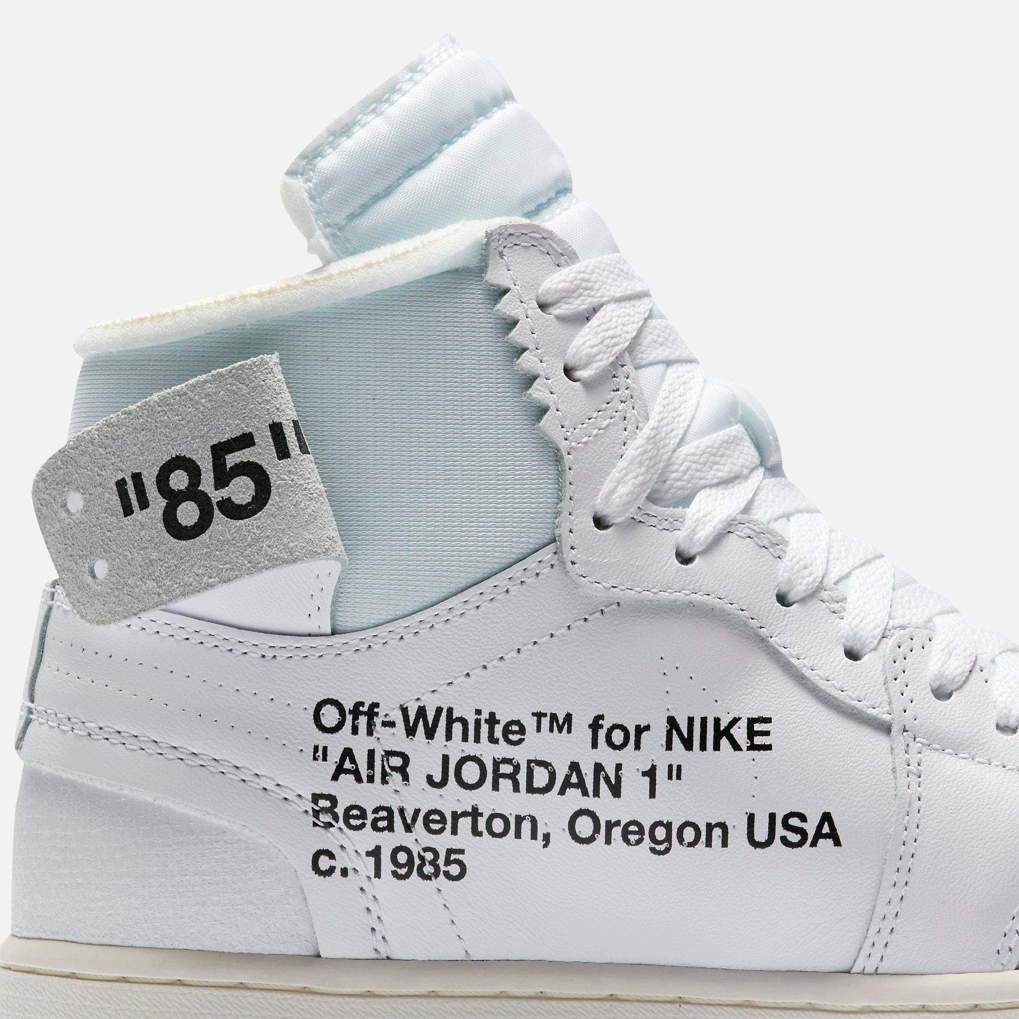 (Men's) Air Jordan 1 Retro High OG NRG x Off-White 'White' (2018) AQ0818-100 Air Jordan 1 Signature Look Sneakers
