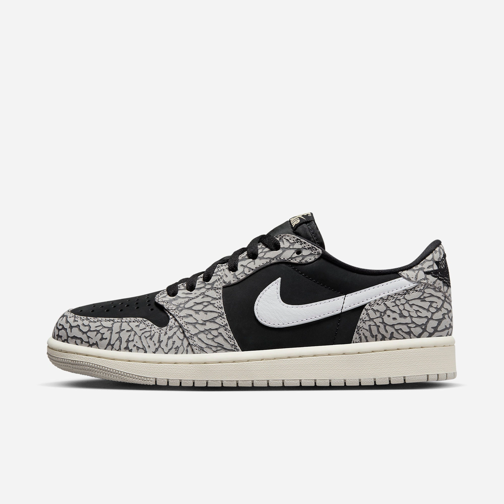 (Men's) Air Jordan 1 Retro Low OG 'Black Cement' (2023) CZ0790-001 Iconic Air Jordan 1 shoes with bold accents