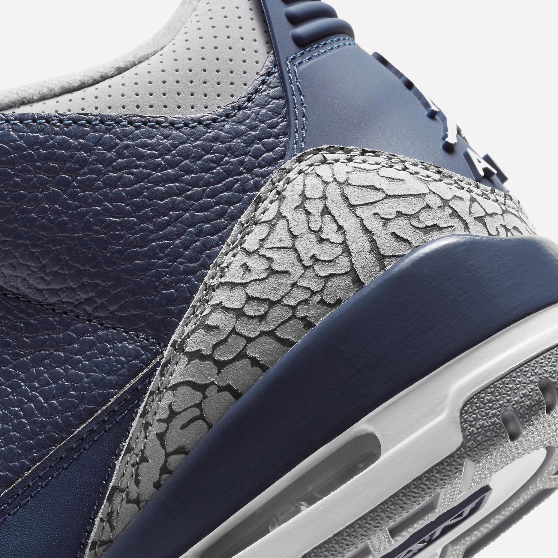 (Men's) Air Jordan 3 Retro 'Georgetown Hoyas / Midnight Navy' (2021) CT8532-401 Air Jordan 3 Retro Throwback Sneakers