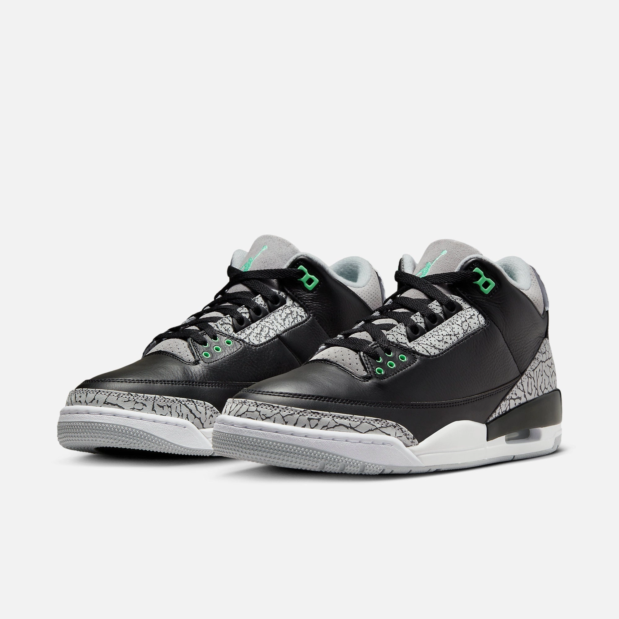 (Men's) Air Jordan 3 Retro 'Green Glow' (2024) CT8532-031 Air Jordan 3 Retro Throwback Sneakers