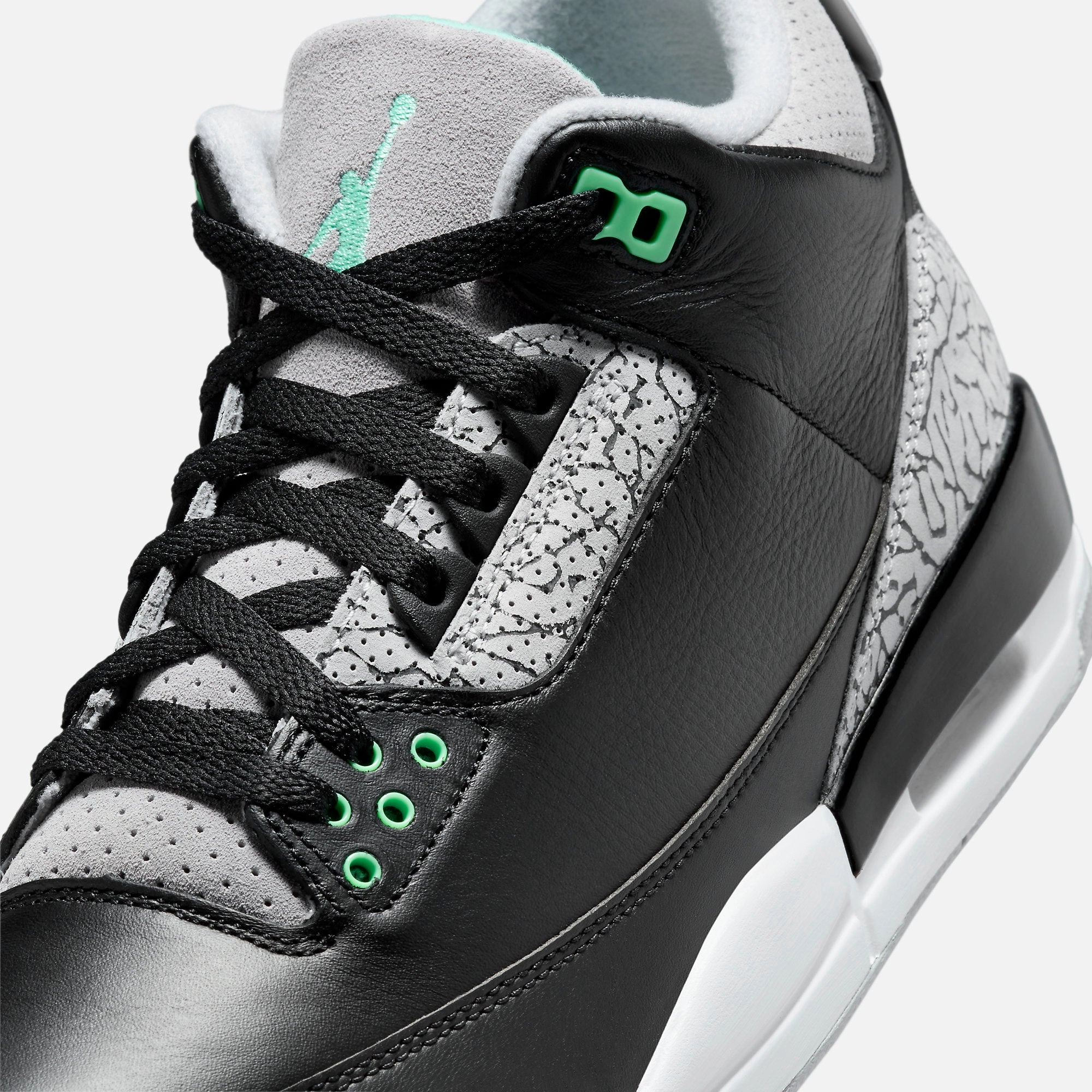 (Men's) Air Jordan 3 Retro 'Green Glow' (2024) CT8532-031 Air Jordan 3 Retro Throwback Sneakers