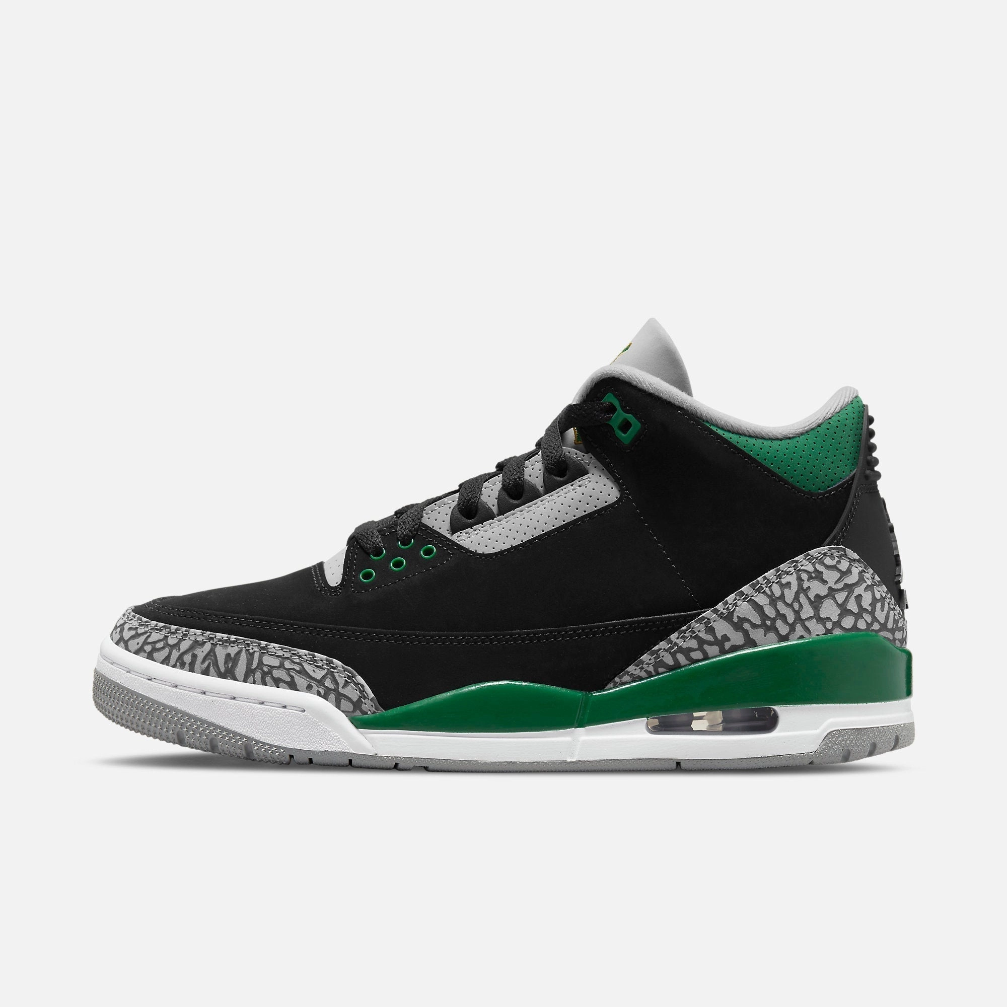 (Men's) Air Jordan 3 Retro 'Pine Green' (2021) CT8532-030 Air Jordan 3 retro sneakers with throwback vibe