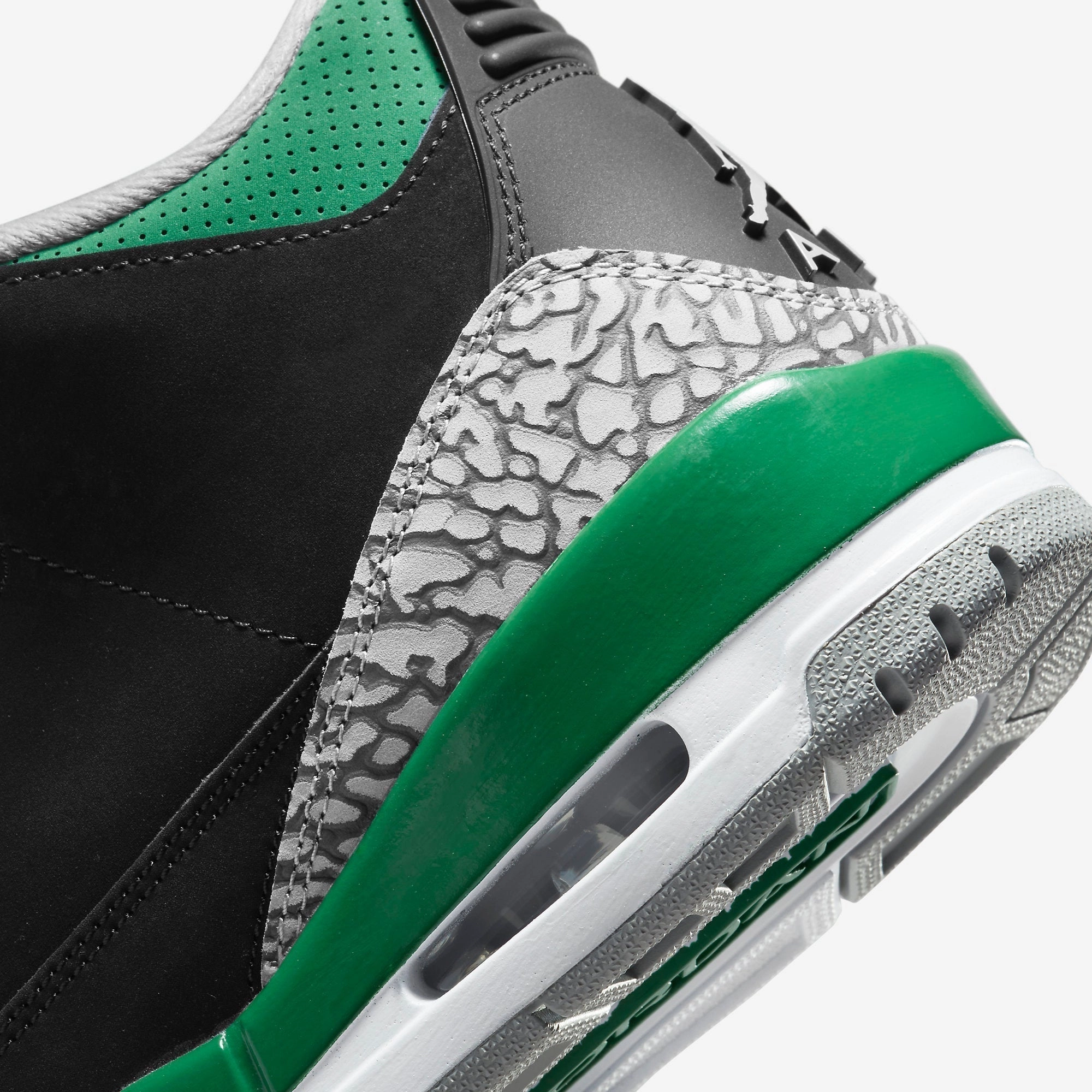 (Men's) Air Jordan 3 Retro 'Pine Green' (2021) CT8532-030 Air Jordan 3 Retro Throwback Sneakers