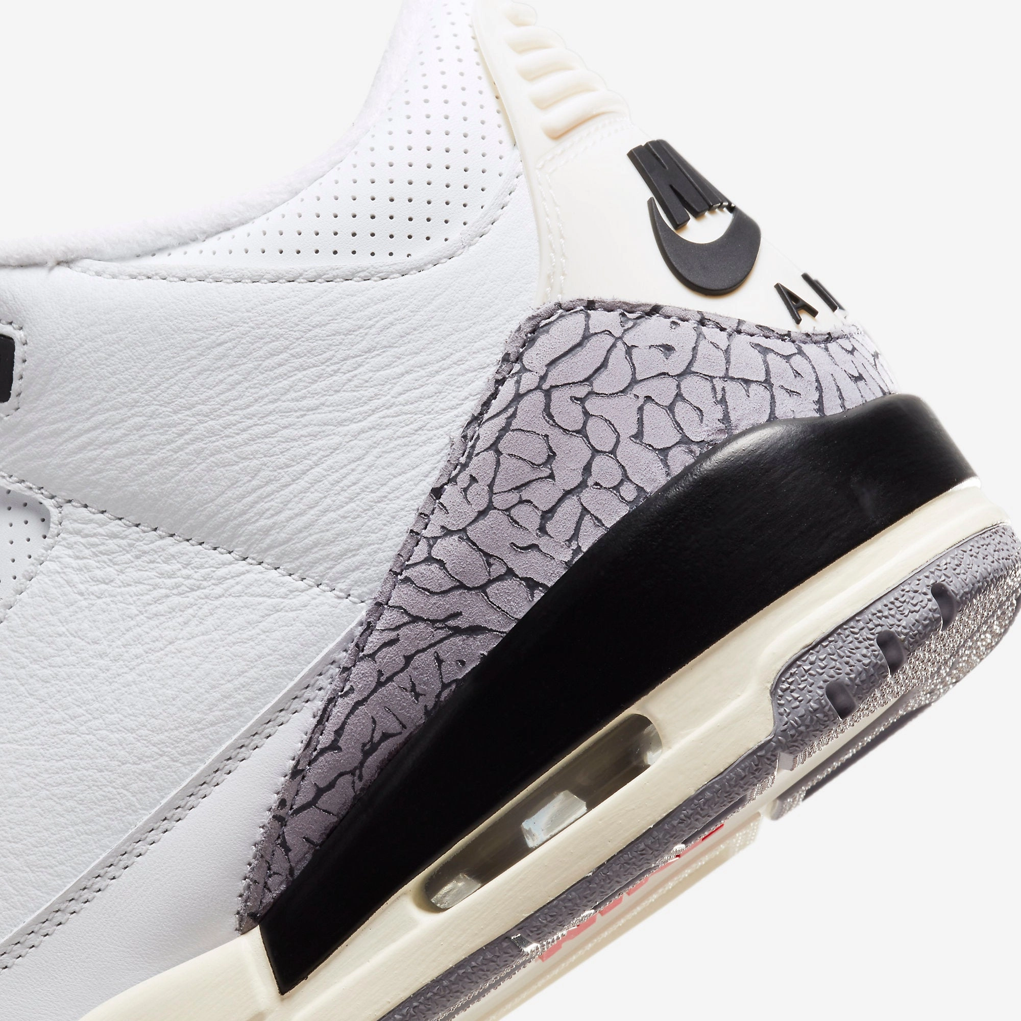 (Men's) Air Jordan 3 Retro 'Reimagined White Cement' (2023) DN3707-100 Air Jordan 3 Retro Throwback Sneakers