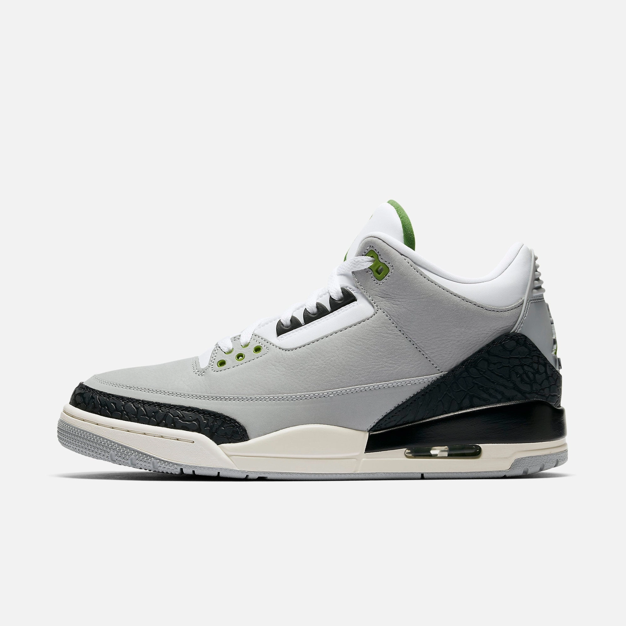 (Men's) Air Jordan 3 Retro 'Tinker Hatfield Chlorophyll' (2018) 136064-006 Air Jordan 3 retro sneakers with throwback vibe