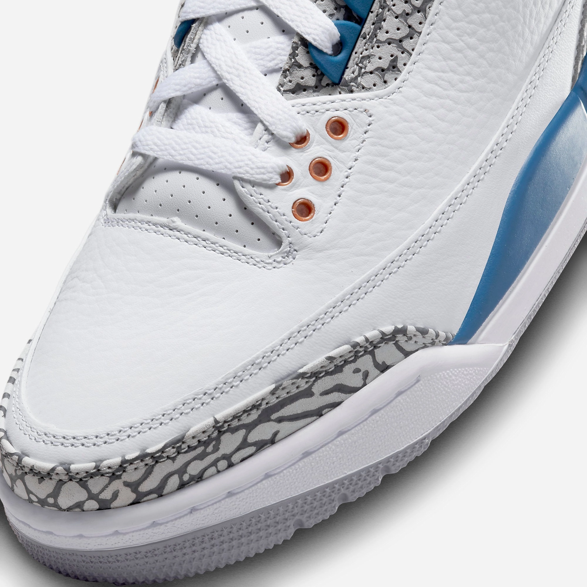 (Men's) Air Jordan 3 Retro 'Washington Wizards' (2023) CT8532-148 Air Jordan 3 Retro Throwback Sneakers