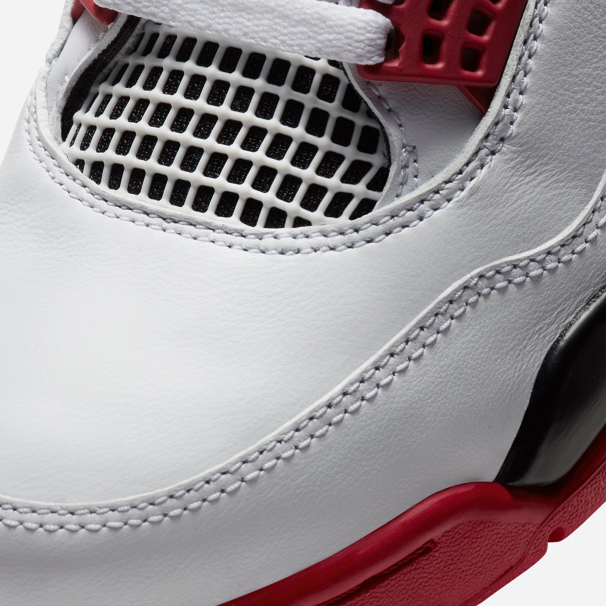 (Men's) Air Jordan 4 Retro 'Fire Red' (2020) DC7770-160 Air Jordan 4 Visible Air Unit Sneakers