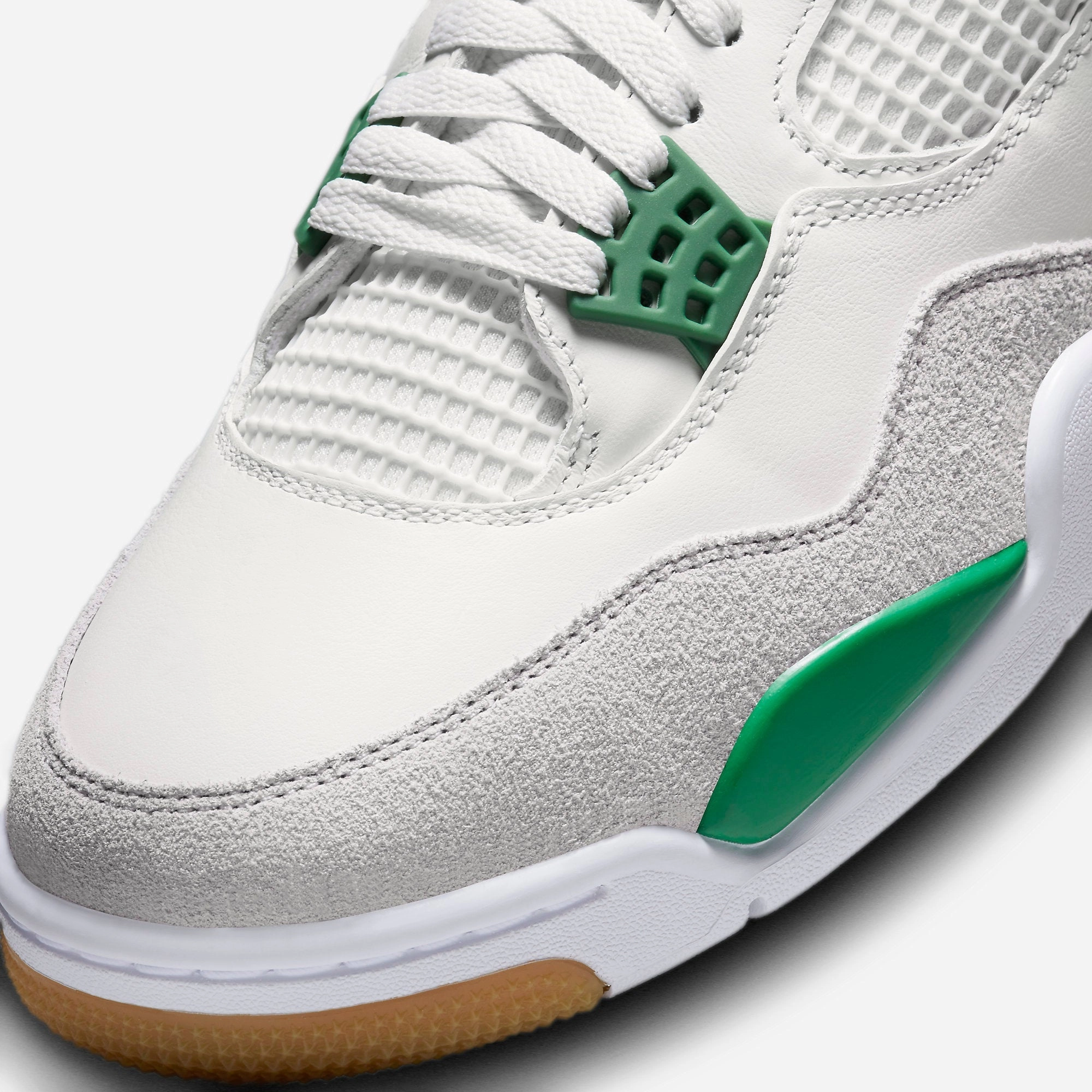 (Men's) Air Jordan 4 Retro SP x Nike SB 'Pine Green' (2023) DR5415-103 Air Jordan 4 Visible Air Unit Sneakers