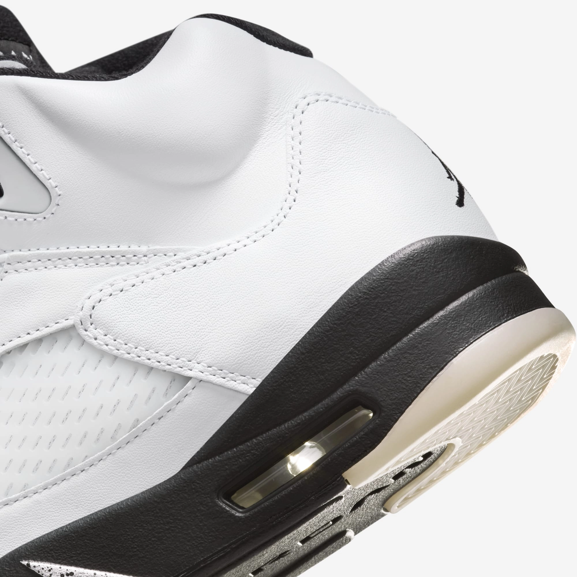 (Men's) Air Jordan 5 Retro 'Reverse Metallic / Oreo 2.0' (2024) DD0587-110 Air Jordan 5 Mesh Panel Basketball Shoes