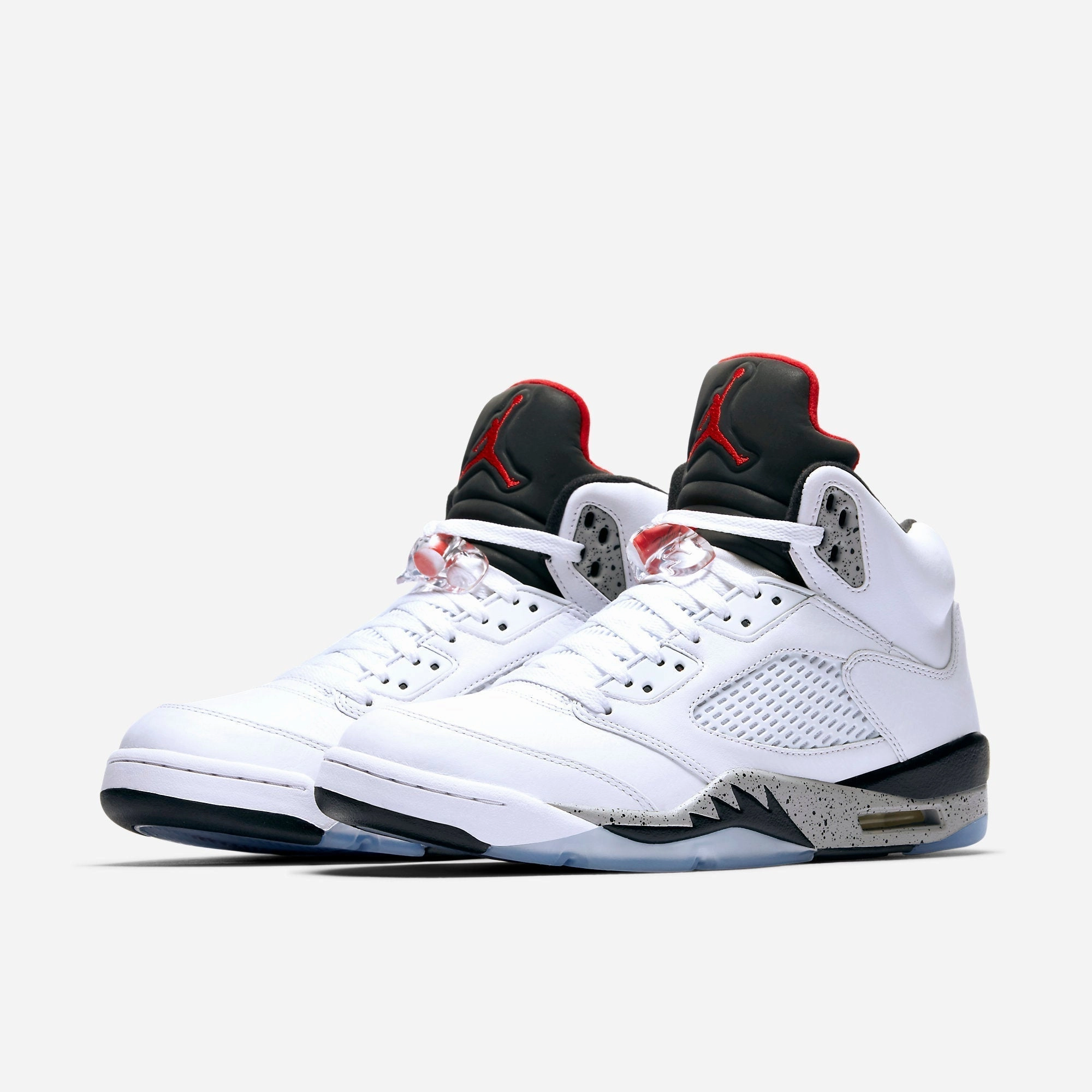 (Men's) Air Jordan 5 Retro 'White Cement' (2017) 136027-104 Air Jordan 5 Mesh Panel Basketball Shoes