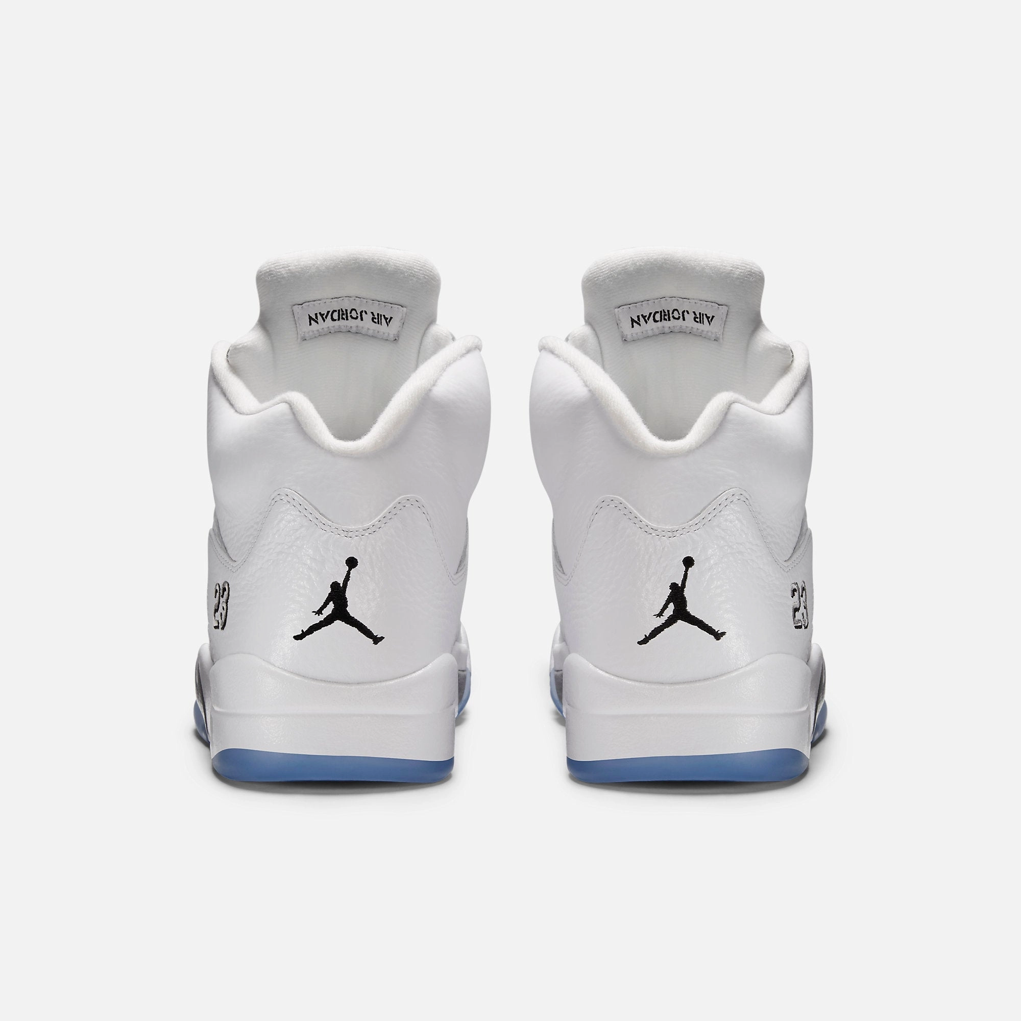 (Men's) Air Jordan 5 Retro 'White Metallic' (2015) 136027-130 Air Jordan 5 Mesh Panel Basketball Shoes