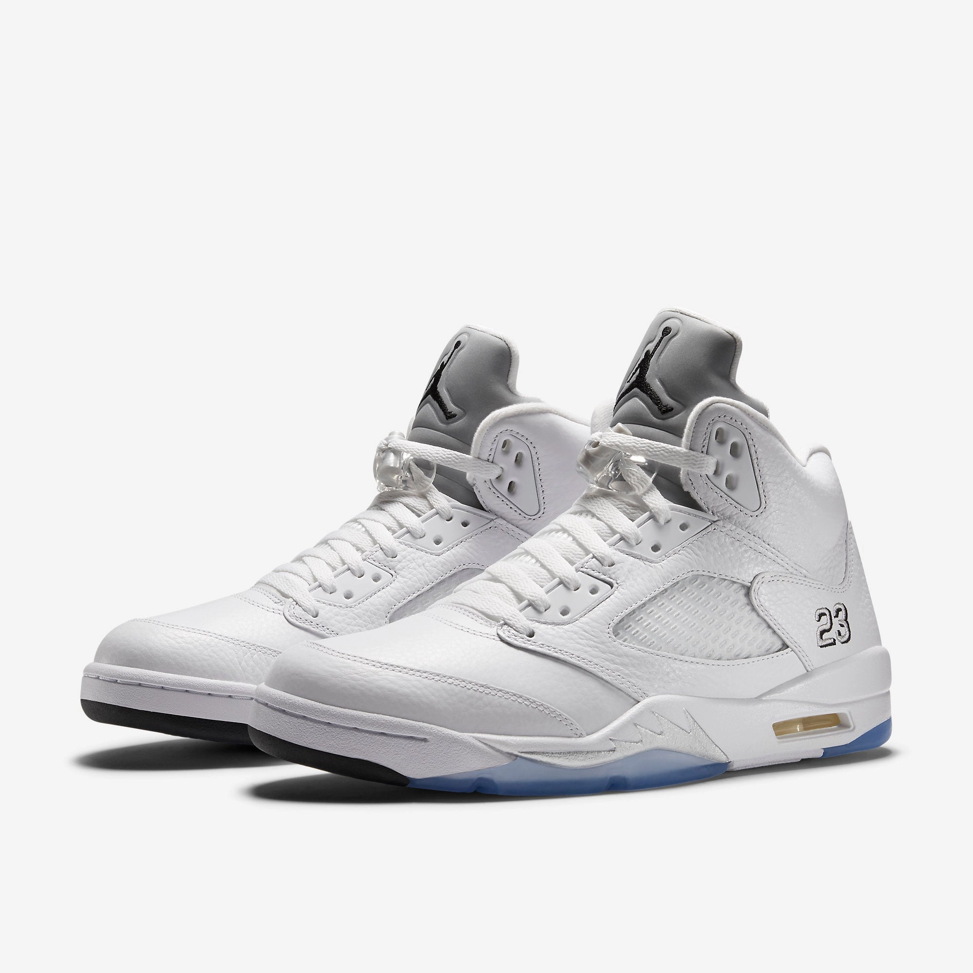 (Men's) Air Jordan 5 Retro 'White Metallic' (2015) 136027-130 Air Jordan 5 Mesh Panel Basketball Shoes