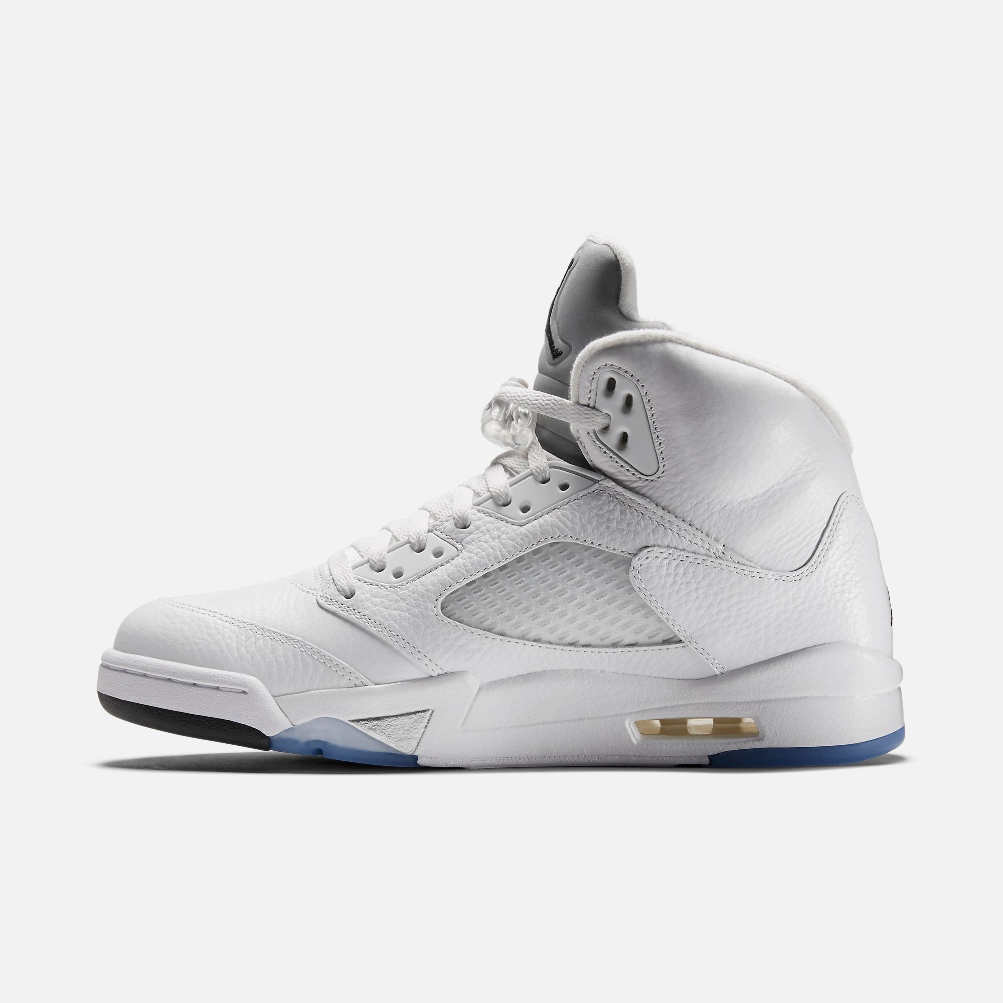 (Men's) Air Jordan 5 Retro 'White Metallic' (2015) 136027-130 Air Jordan 5 shoes with mesh panel details