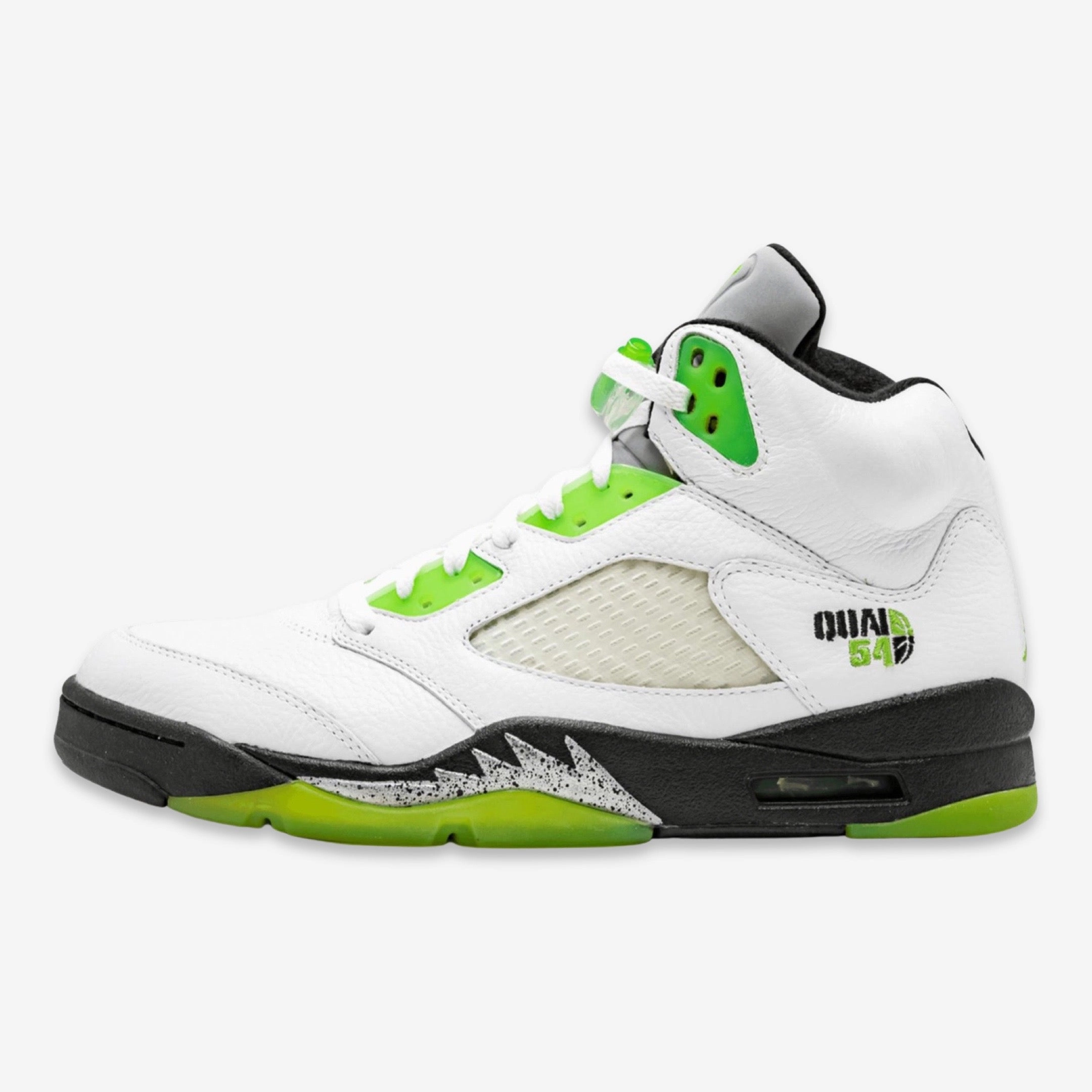 (Men's) Air Jordan 5 Retro Q54 'Quai 54 White' (2011) 467827-105 Air Jordan 5 shoes with mesh panel details