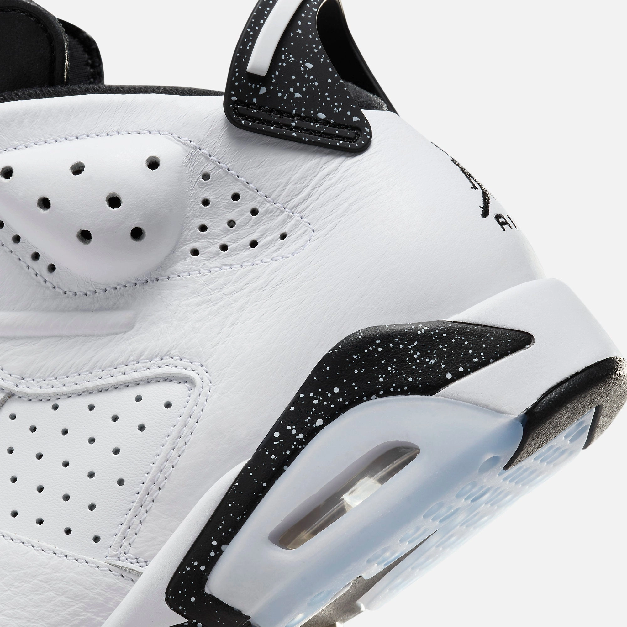 (Men's) Air Jordan 6 Retro 'Reverse Oreo' (2024) CT8529-112 Air Jordan 6 Classic High-Top Sneakers