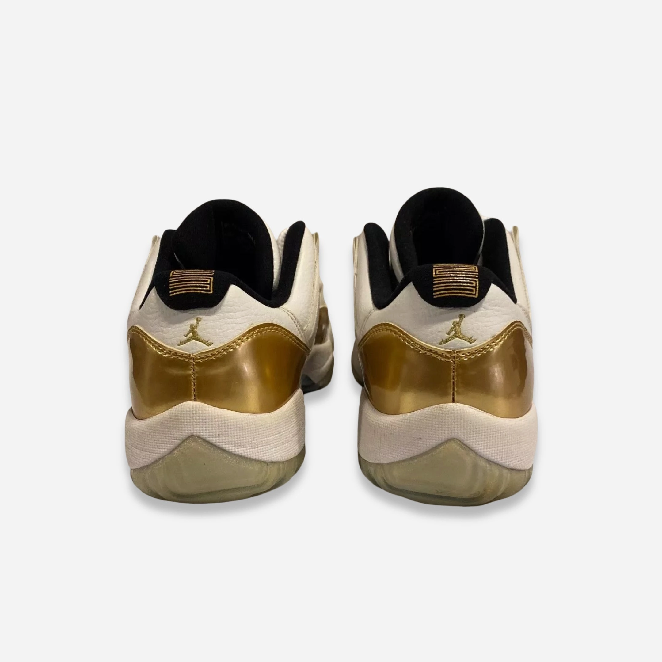 [PRE-LOVED: Size 8.5M / 10W] (Men's) Air Jordan 11 Retro Low 'Closing Ceremony' (2016) 528895-103 Air Jordan 11 Patent Basketball Shoes