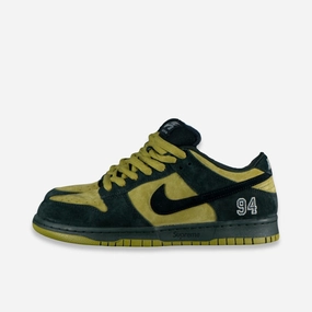 *PRE-ORDER* (Men's) Nike SB Dunk Low x Supreme 'Camper Green' (2025) HQ8487-300 Dunk Low shoes