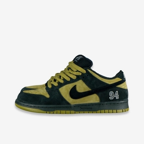*PRE-ORDER* (Men's) Nike SB Dunk Low x Supreme 'Camper Green' (2025) HQ8487-300 Nike Sb styles