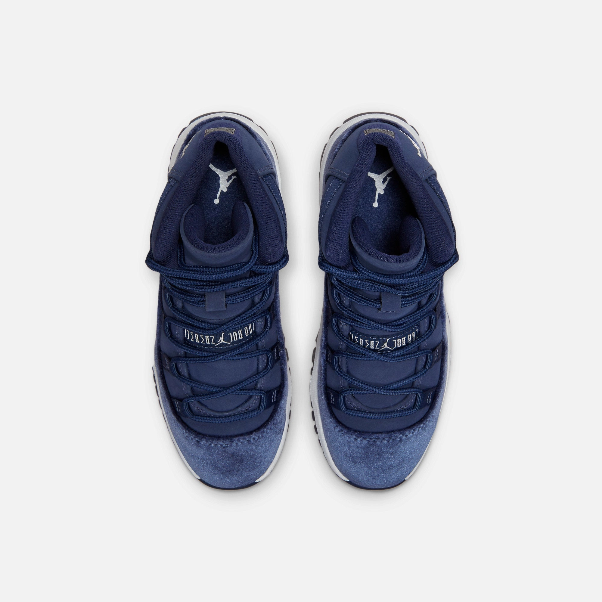 (PS) Air Jordan 11 Retro 'Midnight Navy Velvet' (2022) DO3857-441 Air Jordan 11 Patent Basketball Shoes