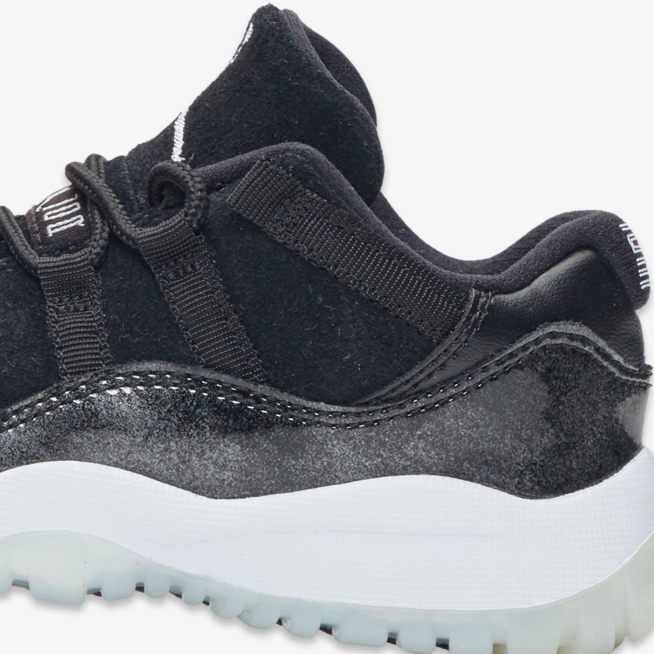 (PS) Air Jordan 11 Retro Low 'Barons' (2017) 505835-010 Air Jordan 11 Patent Basketball Shoes