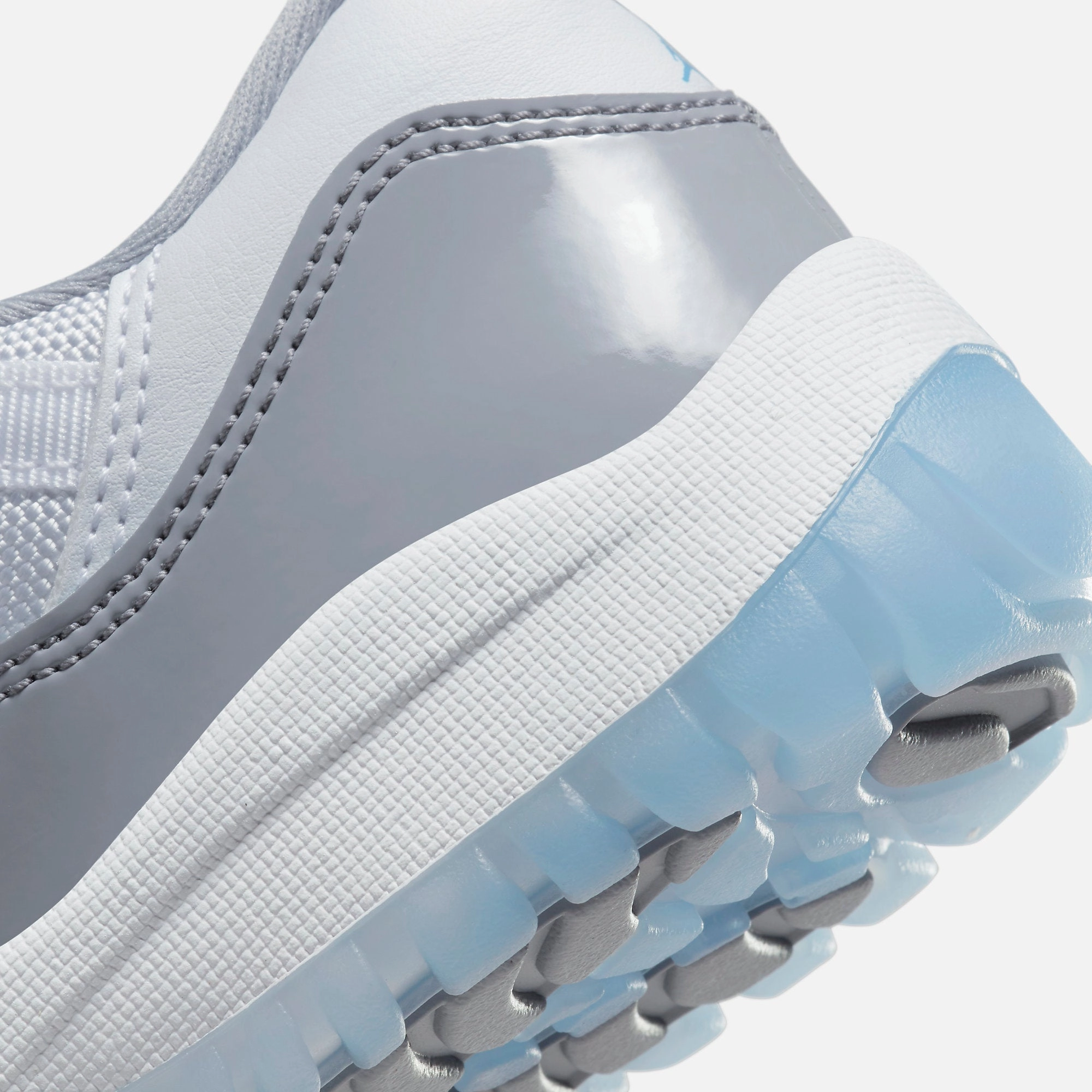 (PS) Air Jordan 11 Retro Low 'Cement Grey' (2023) 505835-140 Air Jordan 11 Patent Basketball Shoes