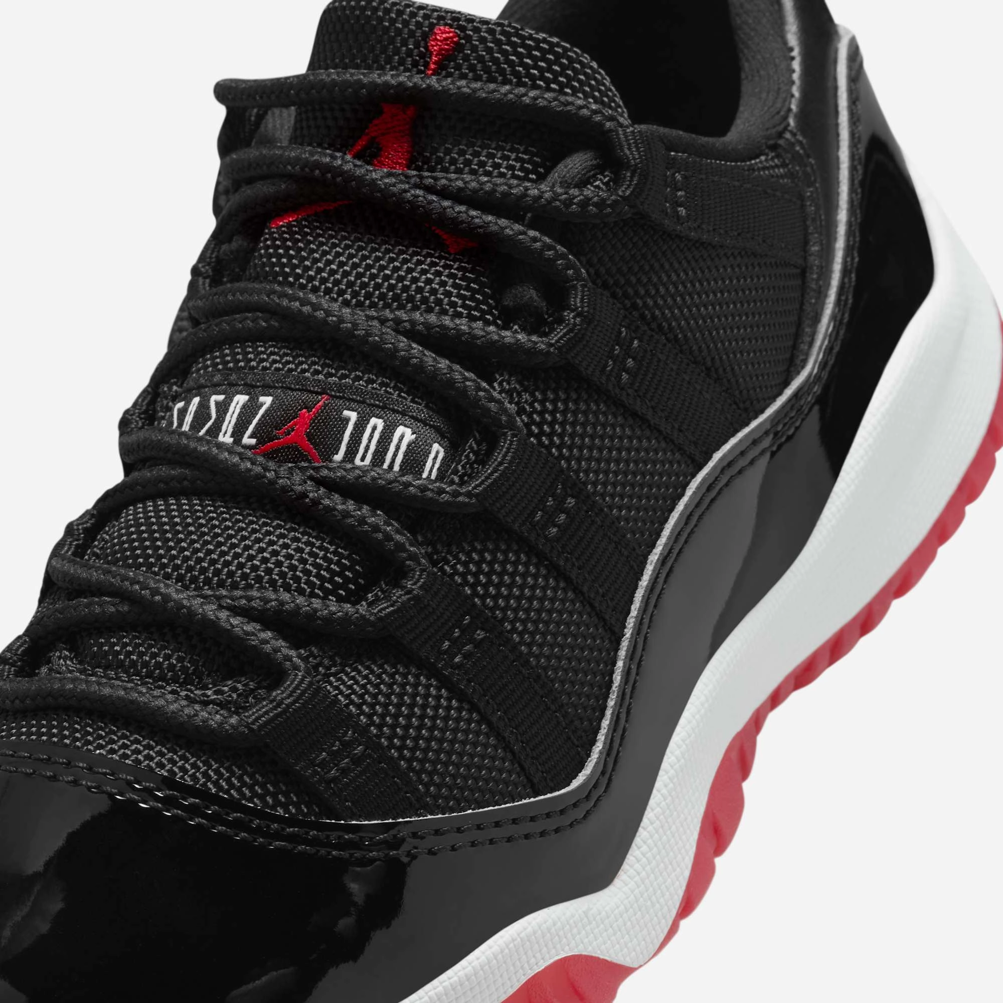 (PS) Air Jordan 11 Retro Low 'Playoffs / Bred' (2025) FV5116-006 Air Jordan 11 Patent Basketball Shoes