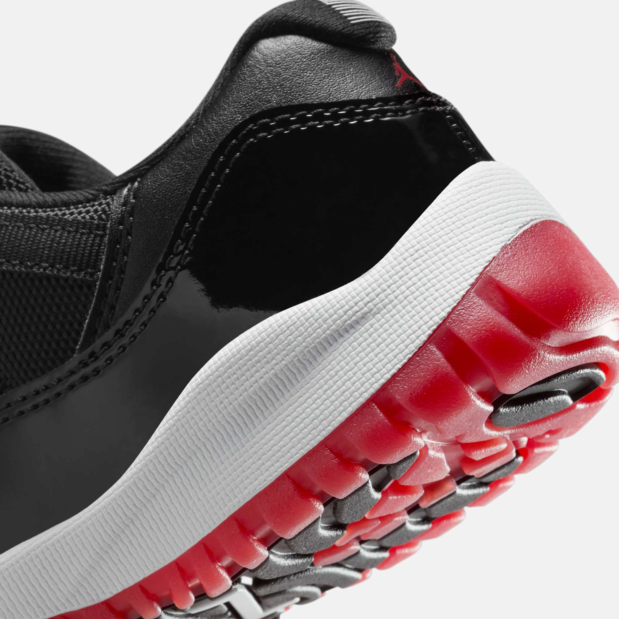(PS) Air Jordan 11 Retro Low 'Playoffs / Bred' (2025) FV5116-006 Air Jordan 11 Patent Basketball Shoes
