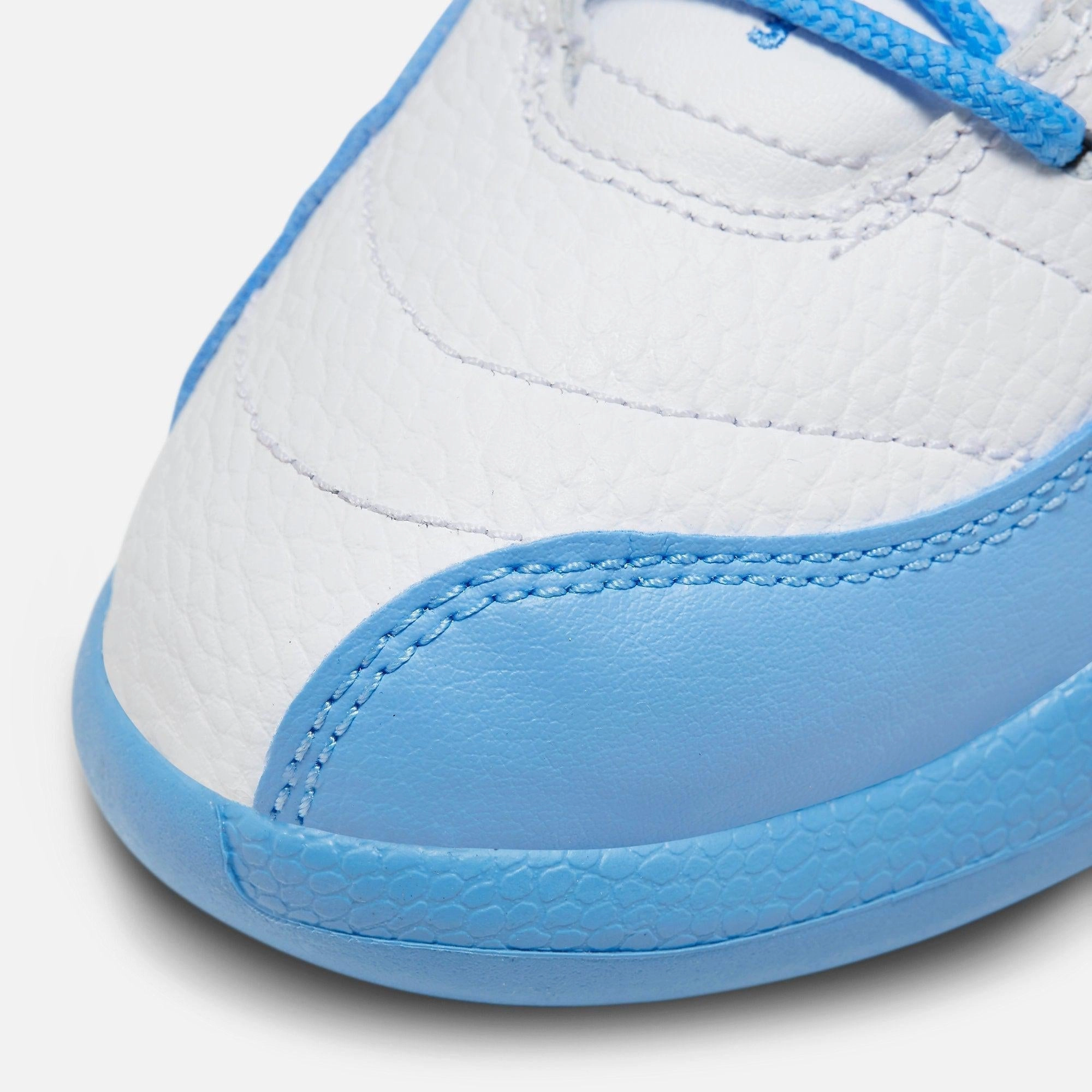 (PS) Air Jordan 12 Retro 'Emoji' (2022) DQ4366-114 Air Jordan 12 Game-Ready Sneakers