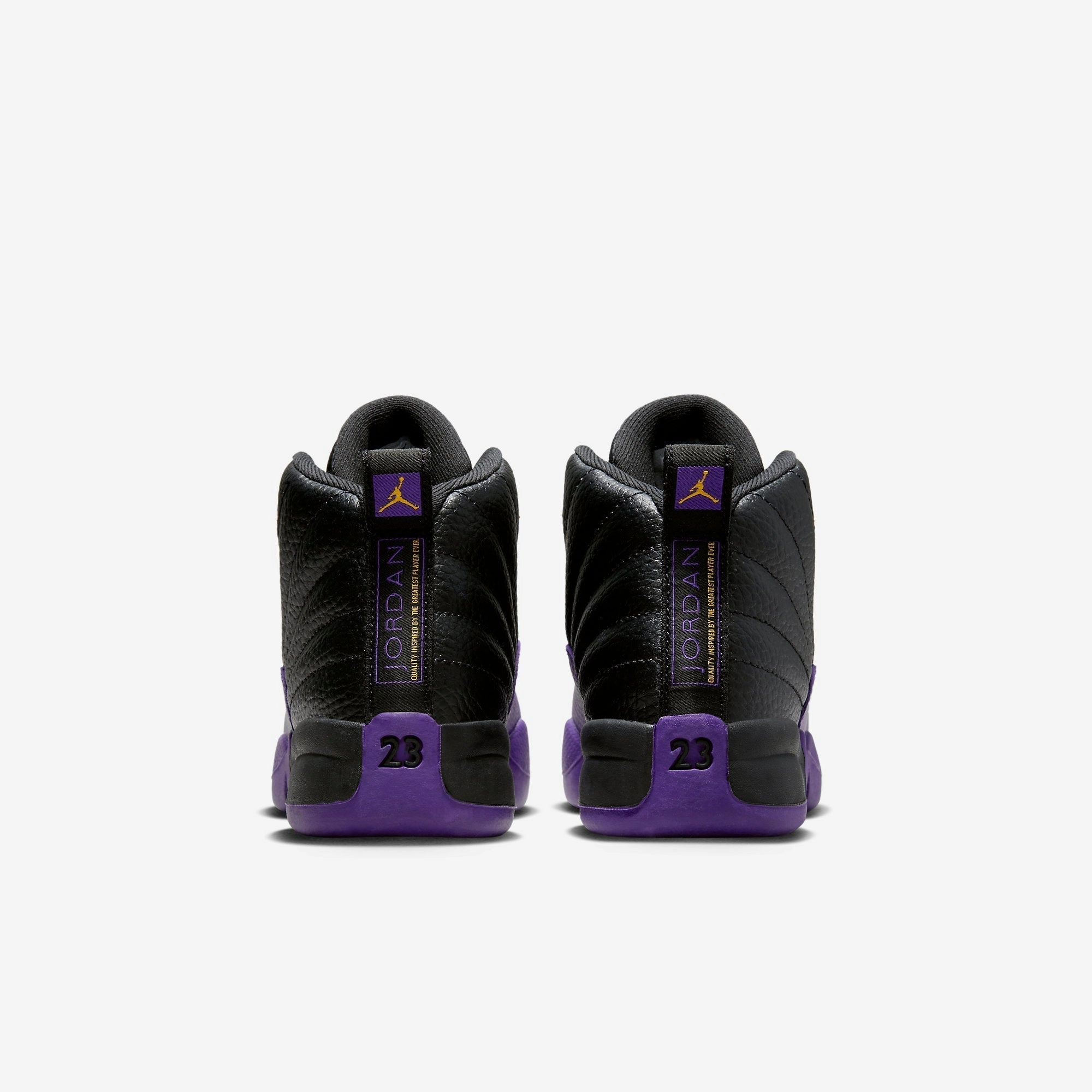 (PS) Air Jordan 12 Retro 'Field Purple' (2023) 151186-057 Air Jordan 12 Game-Ready Sneakers