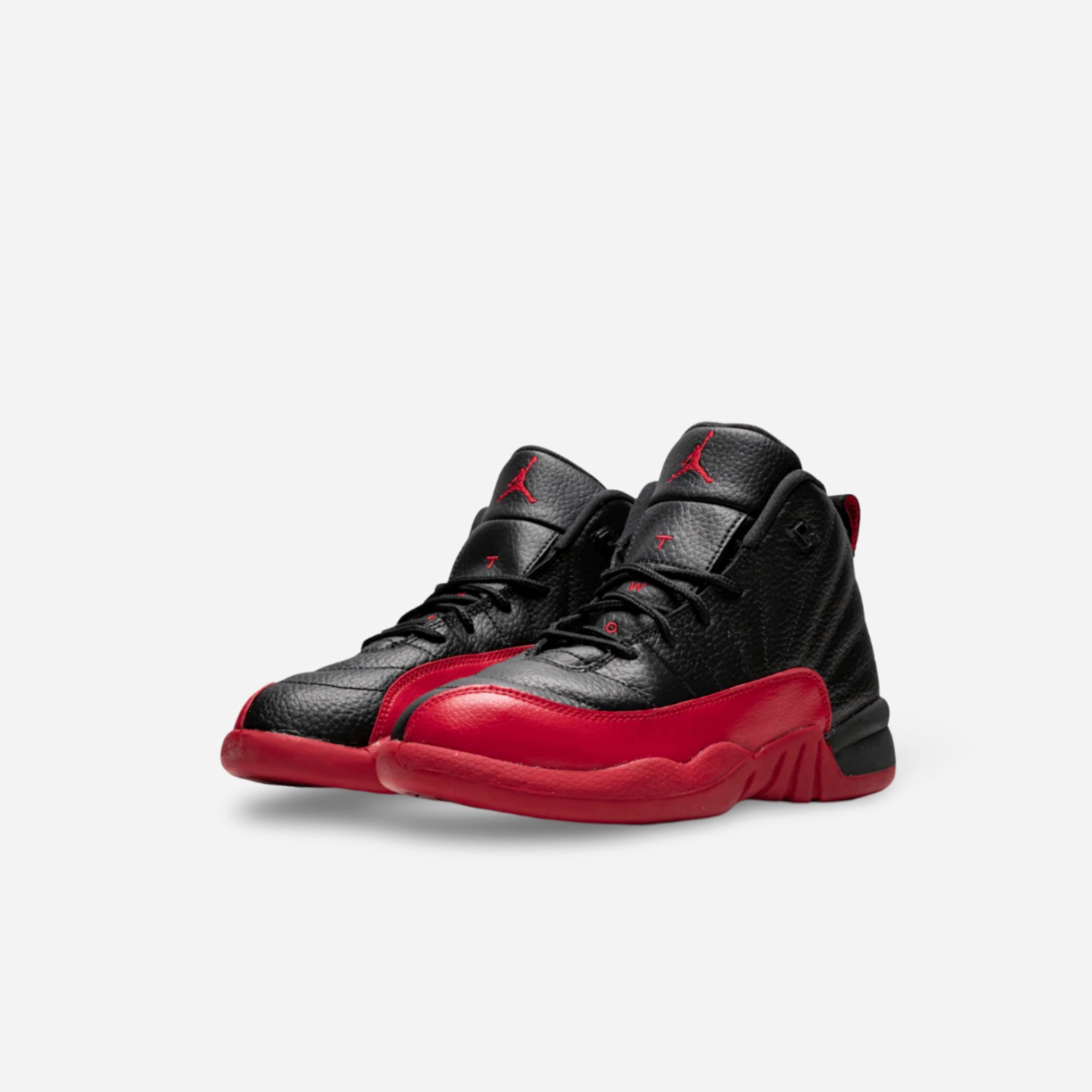 (PS) Air Jordan 12 Retro 'Flu Game' (2016) 151186-002 Air Jordan 12 Game-Ready Sneakers